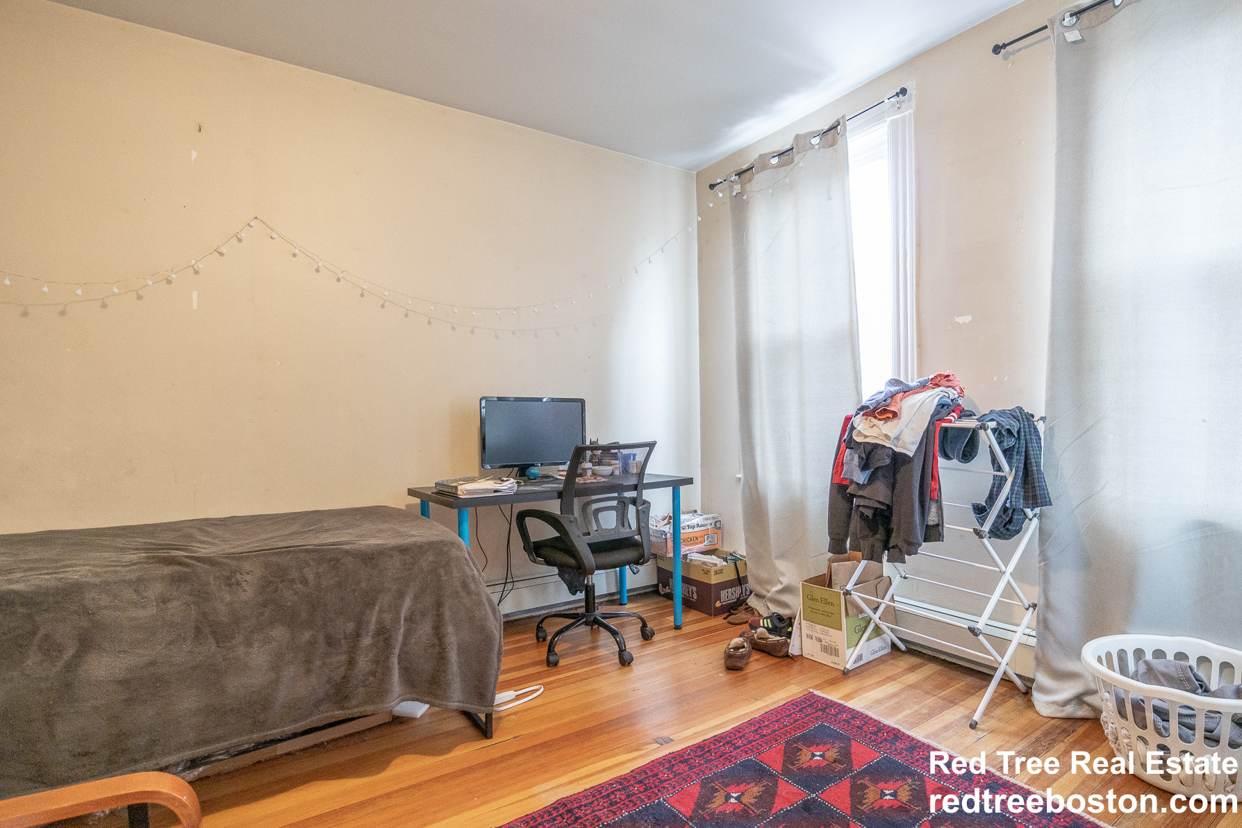 4 bed, 1 bath apartment for rent at 141 Cottage St Unit 3, East Boston — photo 3 of 7