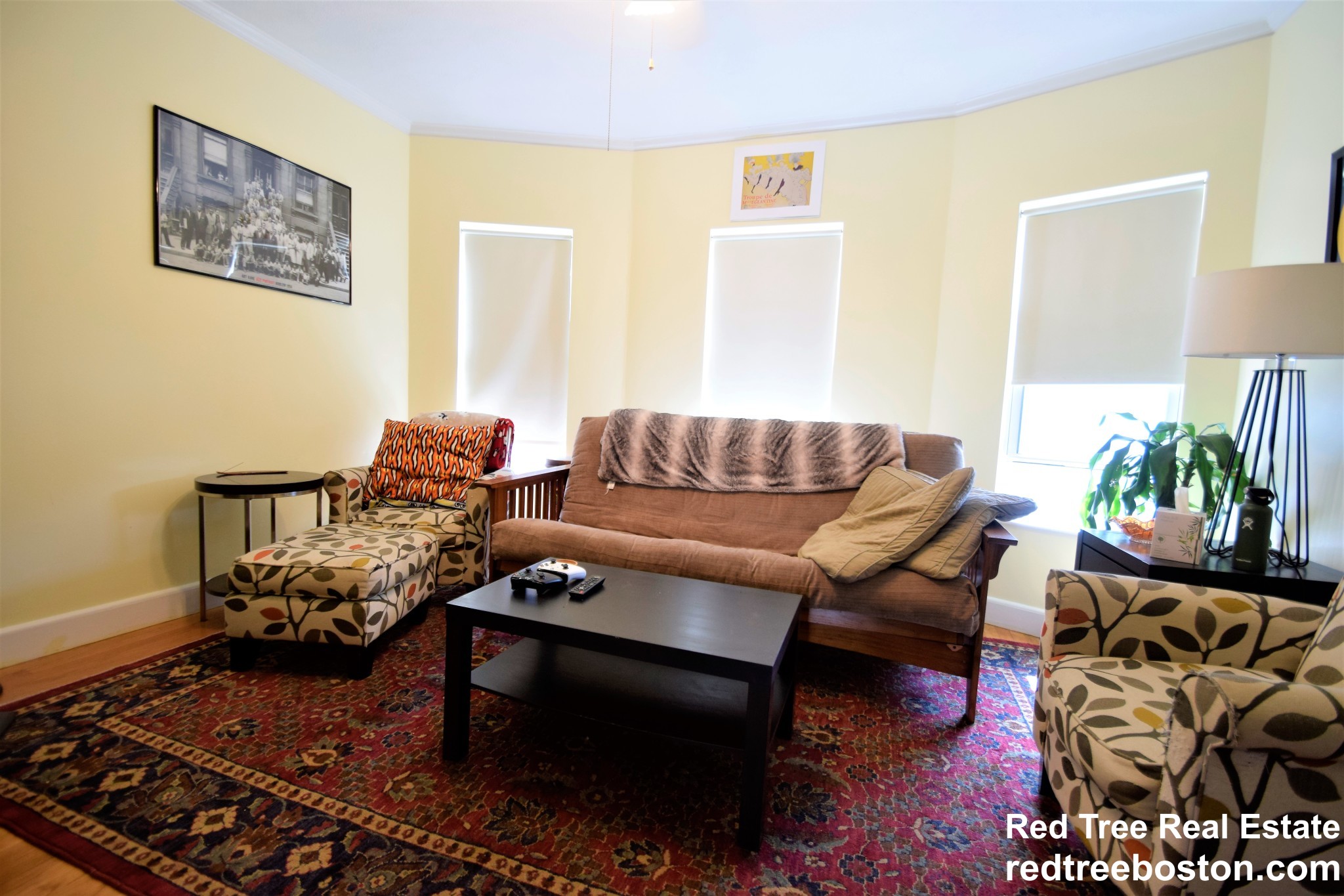 25 Oak Square Ave, Oak Square