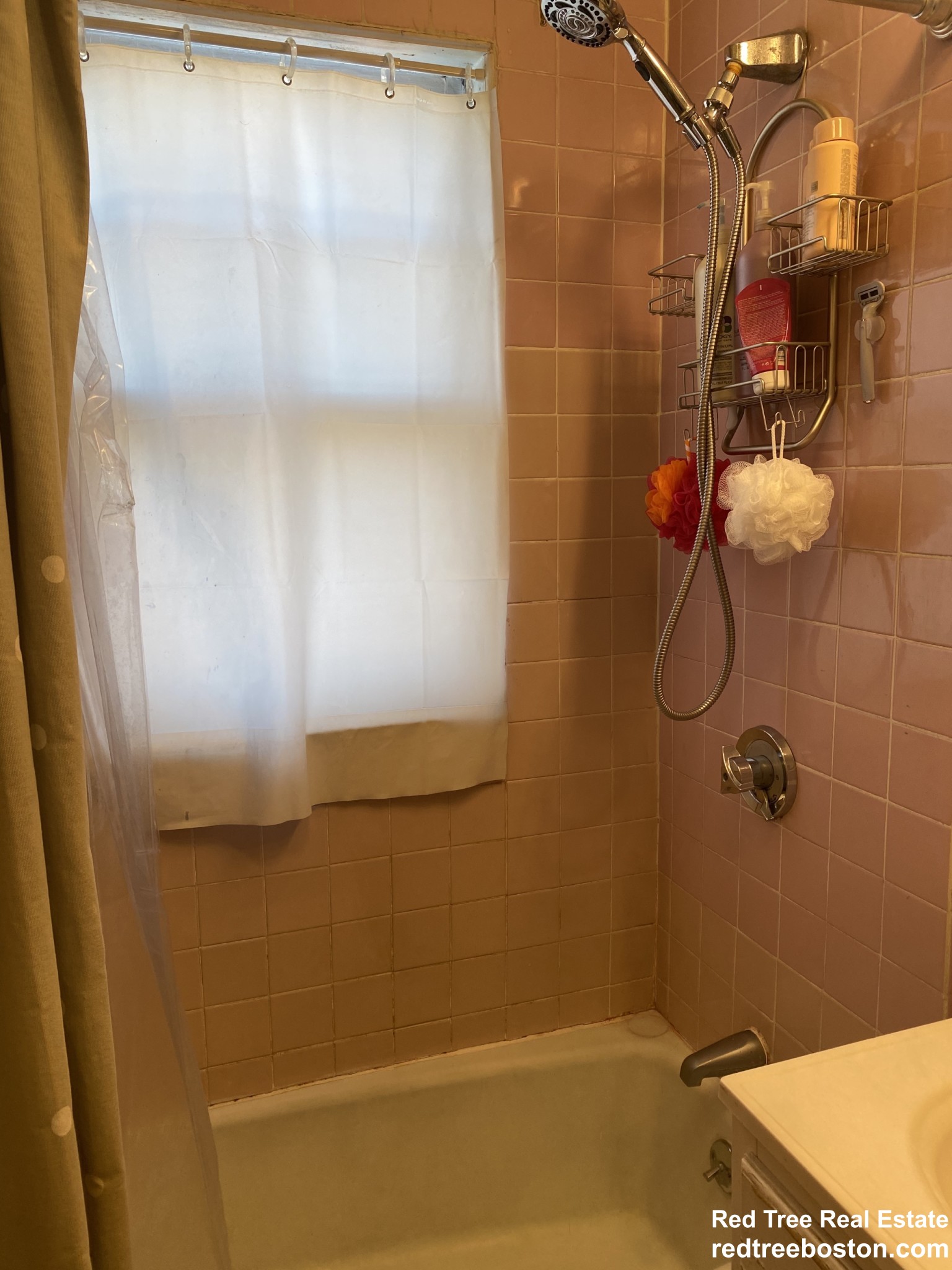 3 bed, 1 bath apartment for rent at 81 Beechcroft St Unit 2, Brighton — photo 6 of 43