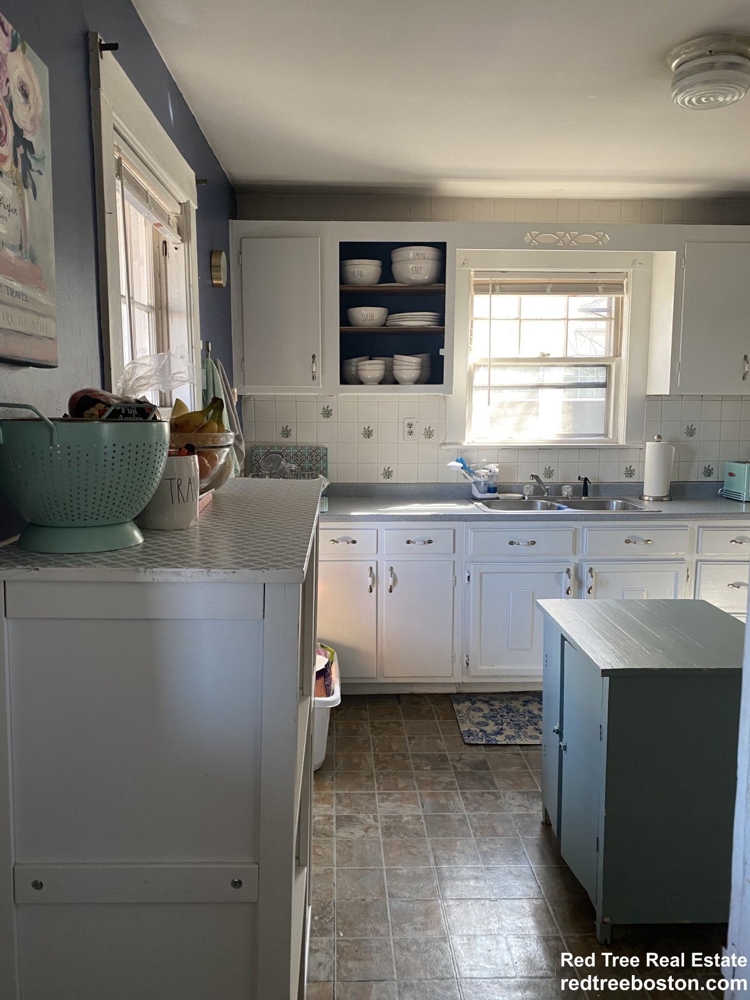 3 bed, 1 bath apartment for rent at 81 Beechcroft St Unit 2, Brighton — photo 1 of 43