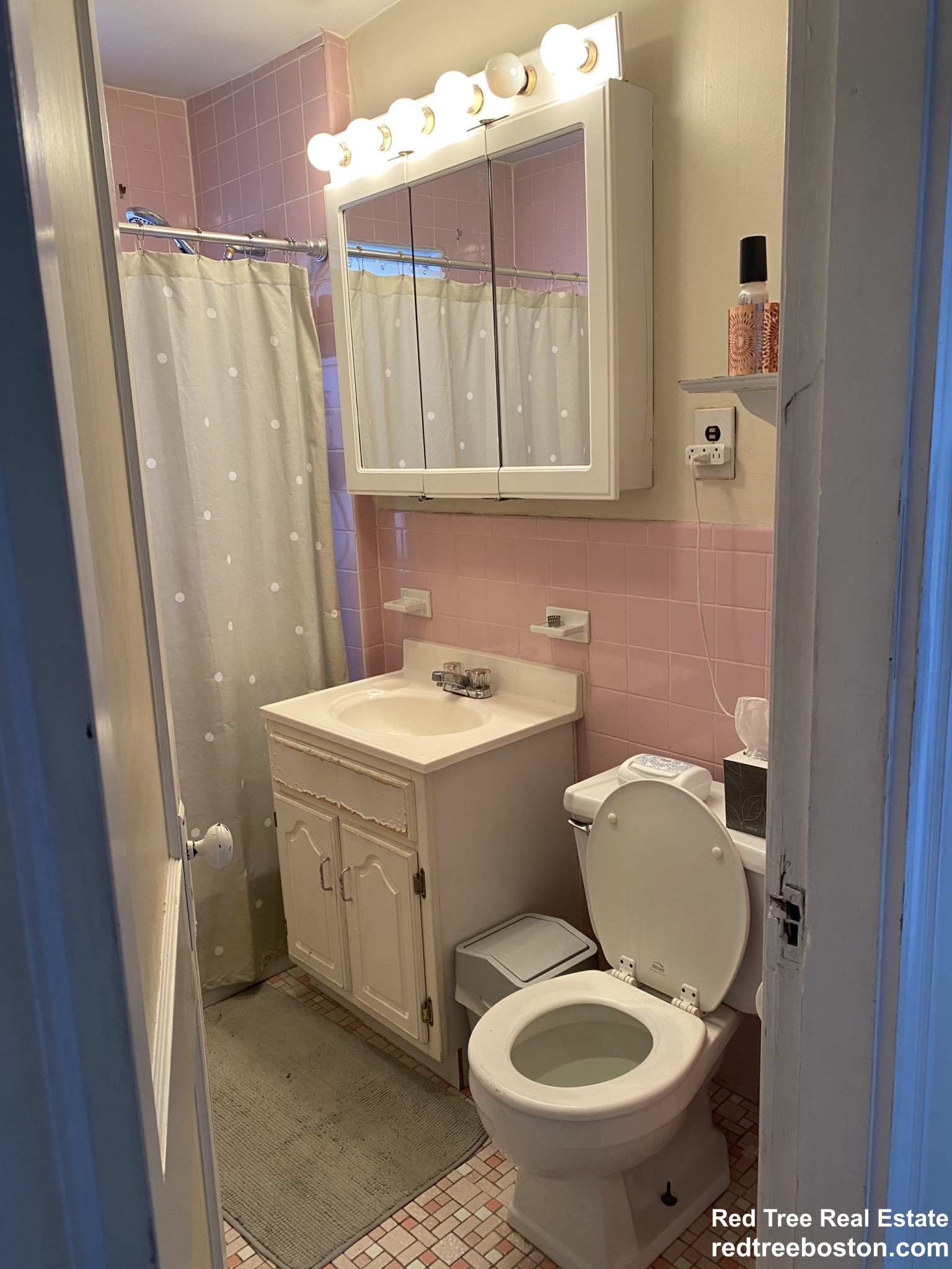 3 bed, 1 bath apartment for rent at 81 Beechcroft St Unit 2, Brighton — photo 13 of 43