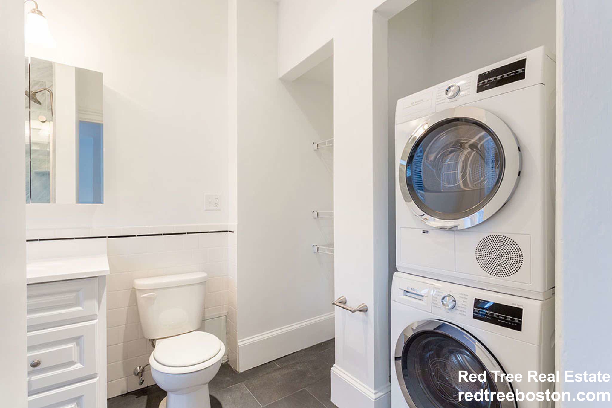 227 Newbury St, Back Bay