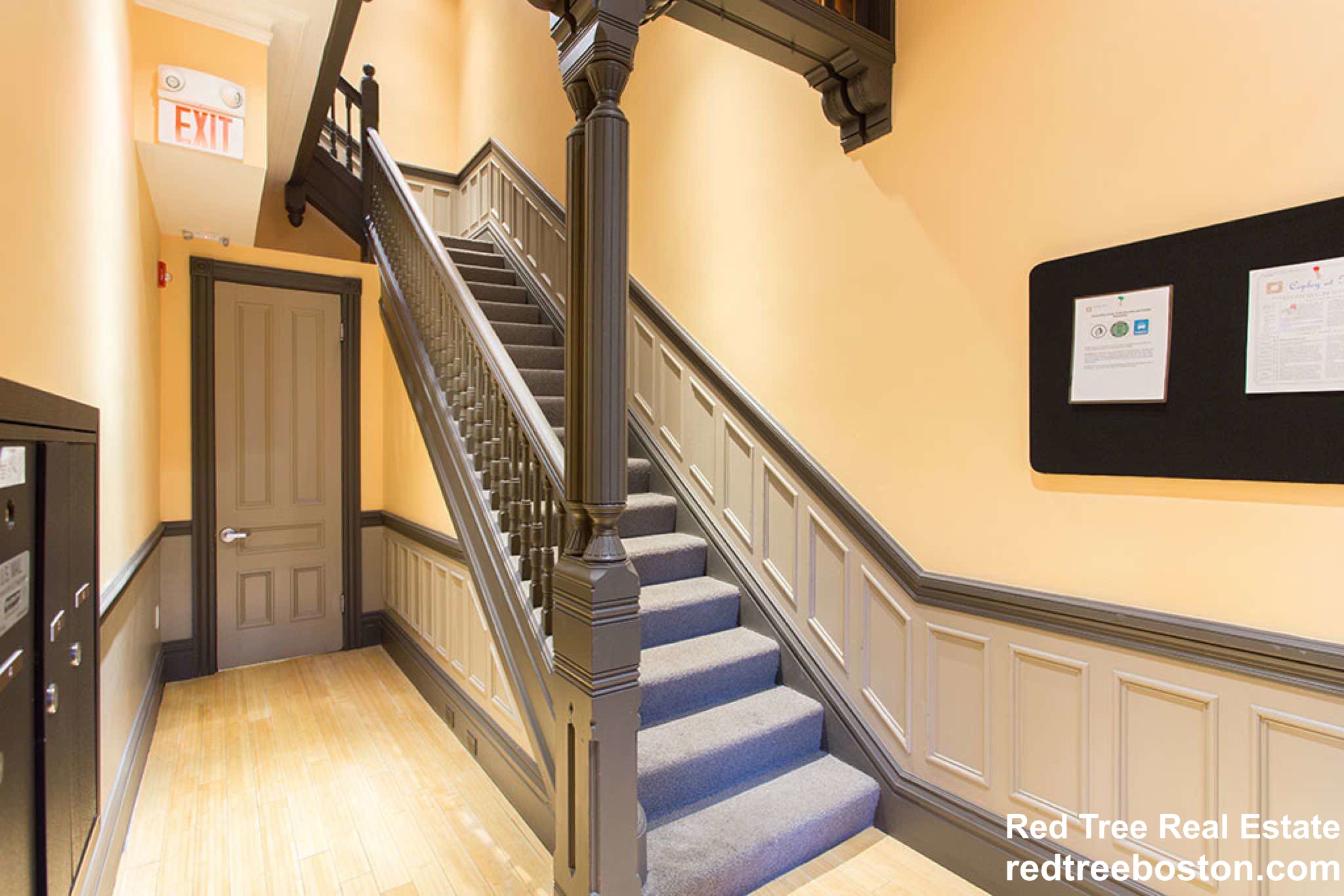 254 Newbury St, Back Bay