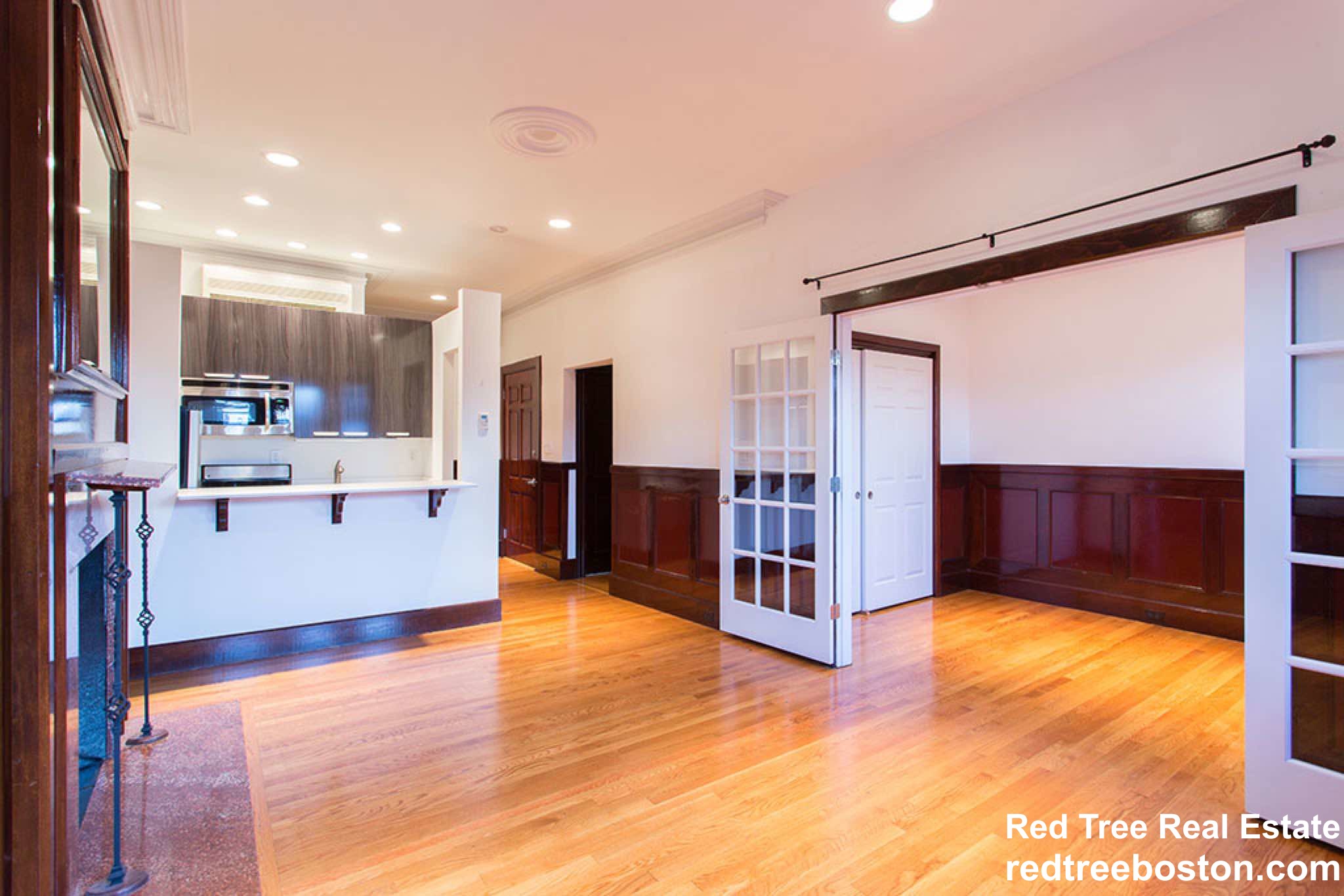 254 Newbury St, Back Bay