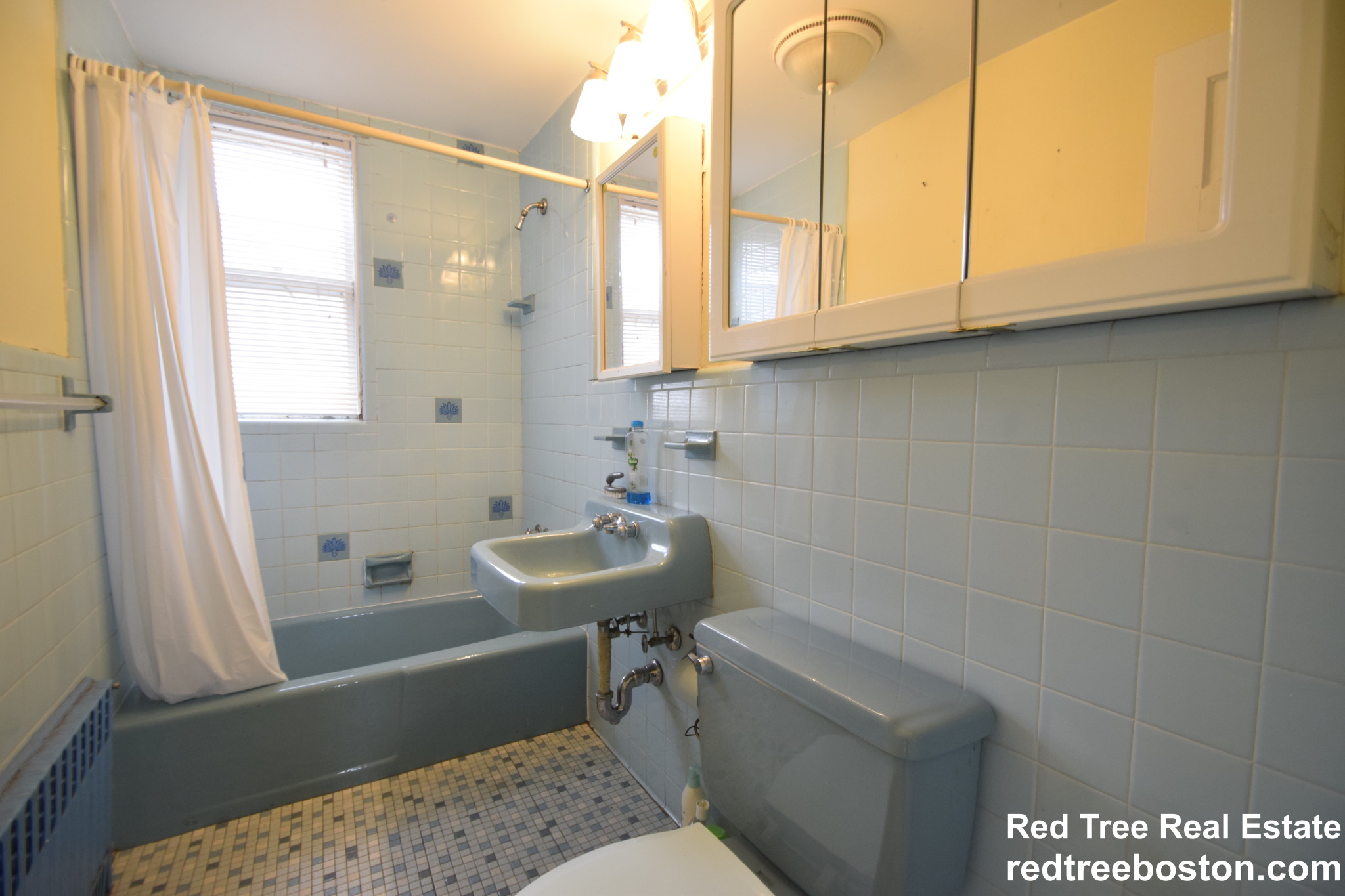 65 Olcott St, Watertown