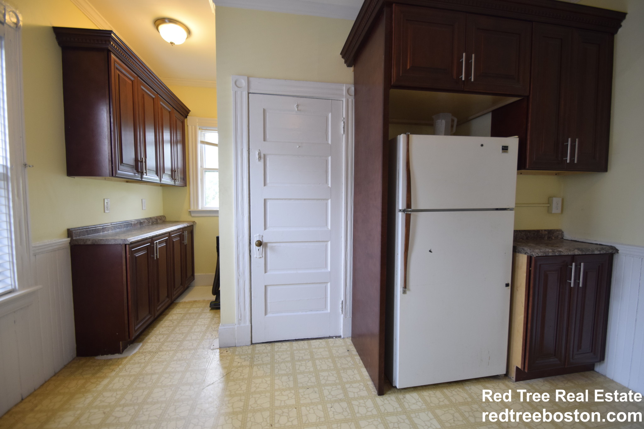 65 Olcott St, Watertown