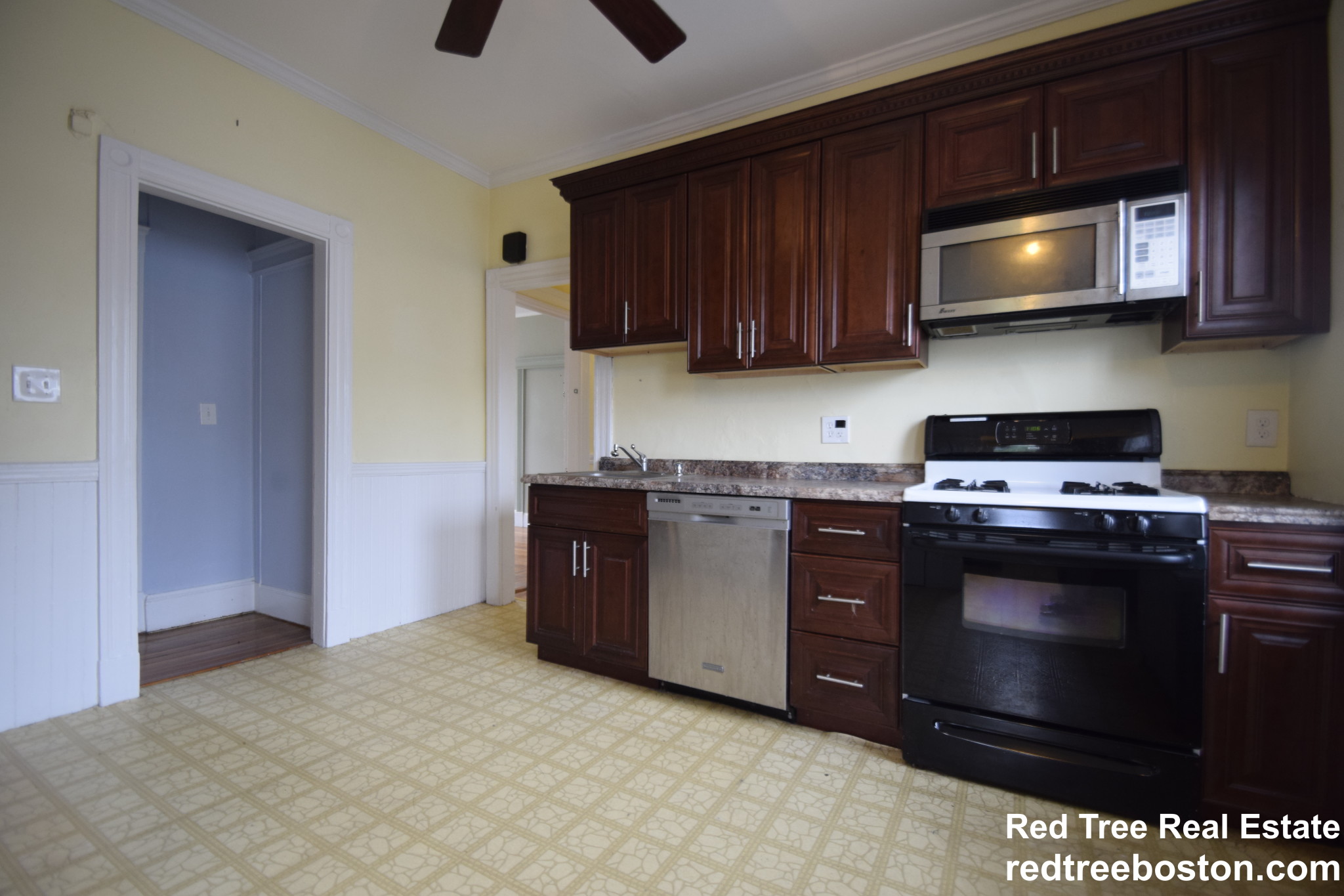 65 Olcott St, Watertown