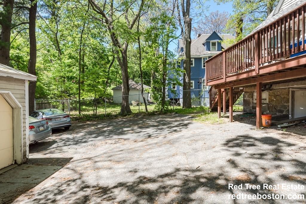 21 Kinross Rd, Brighton