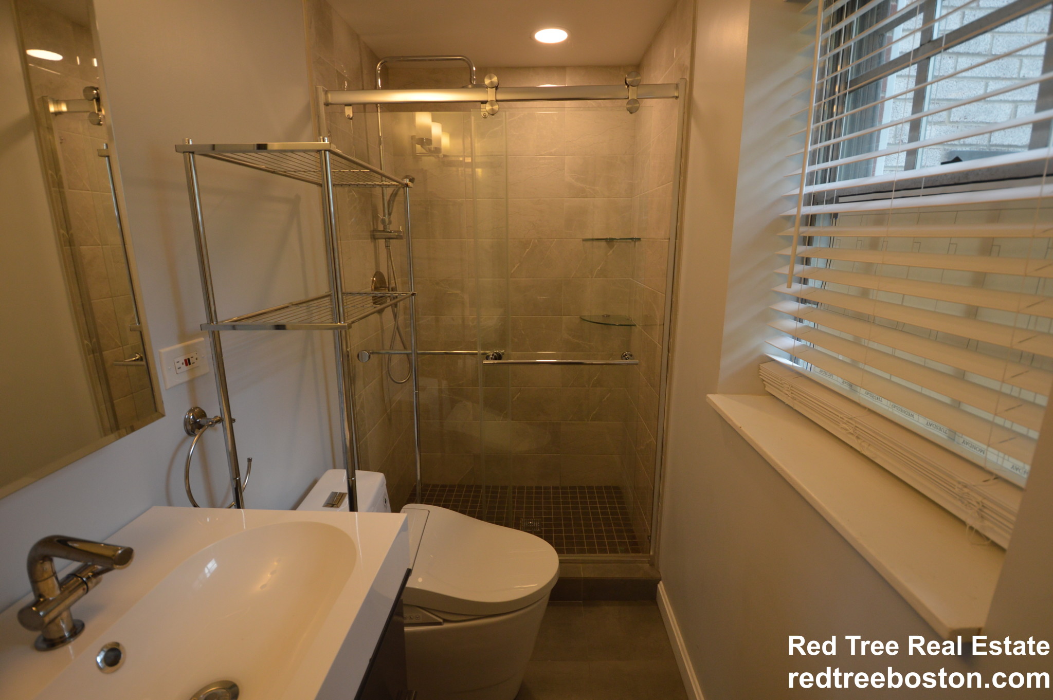 170 Lake Shore Rd, Brighton