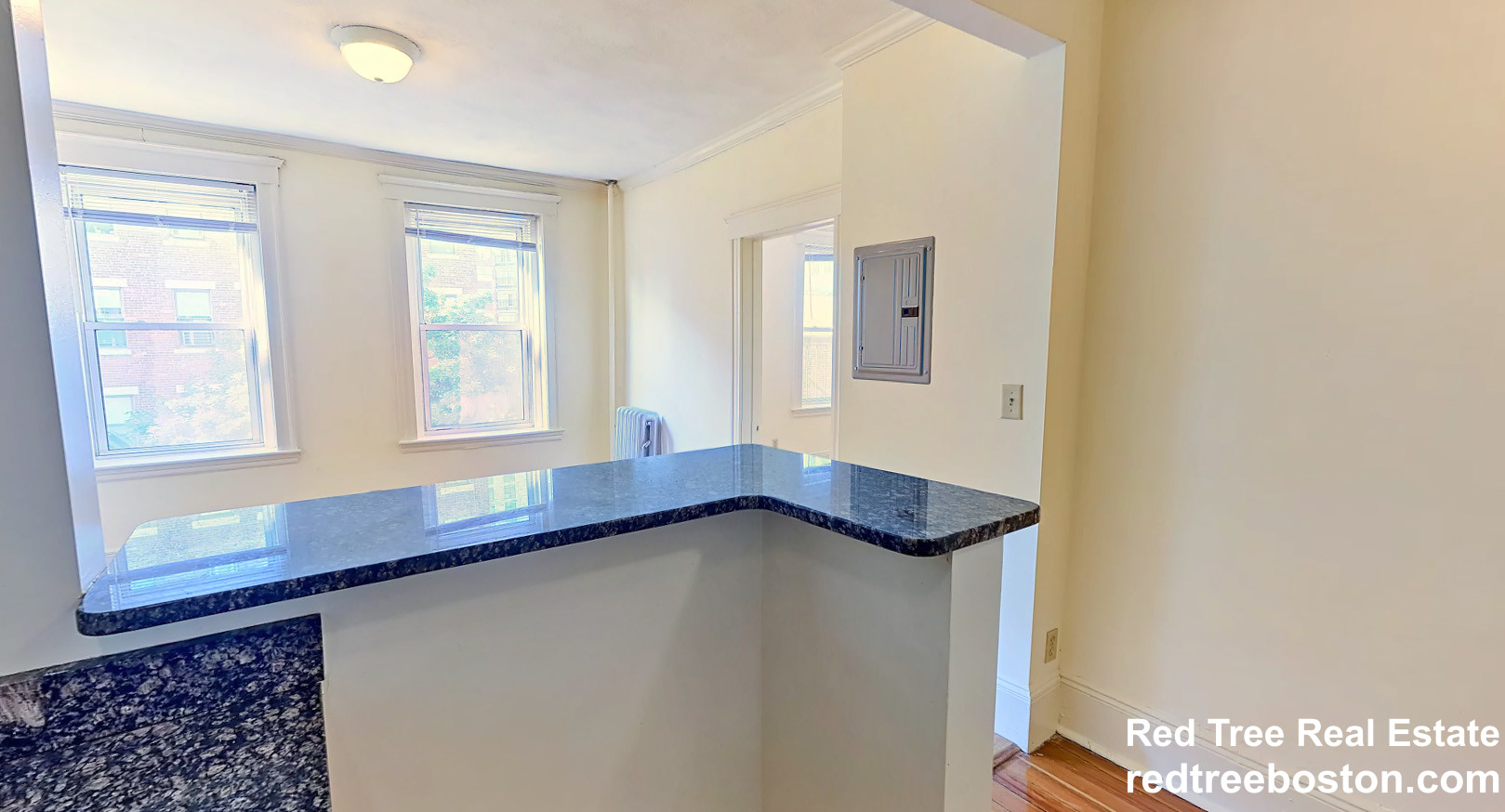 55 Queensberry St, Fenway