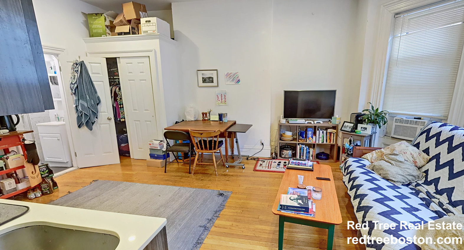 225 Newbury St, Back Bay