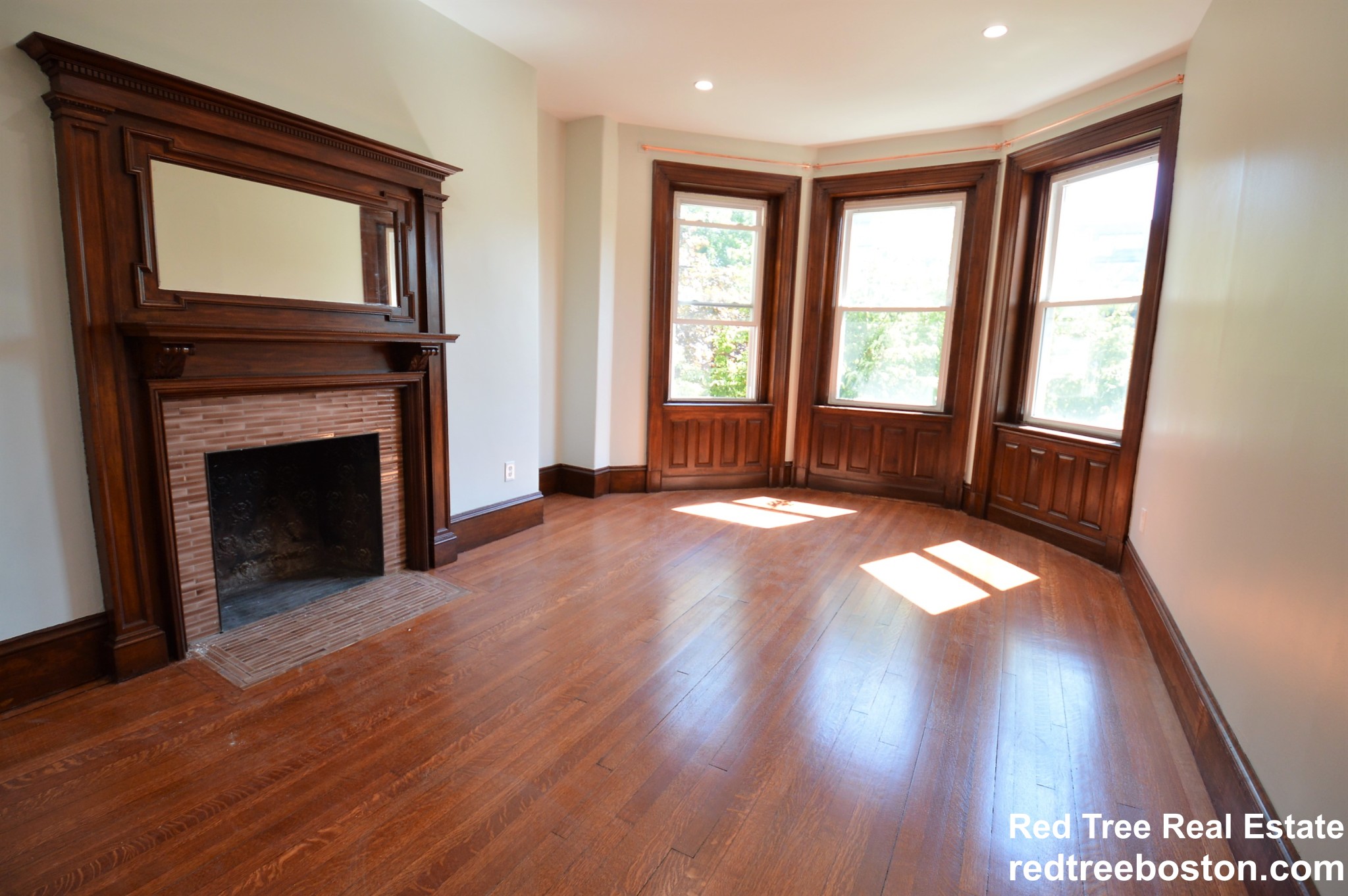 1736 Beacon St, Brookline