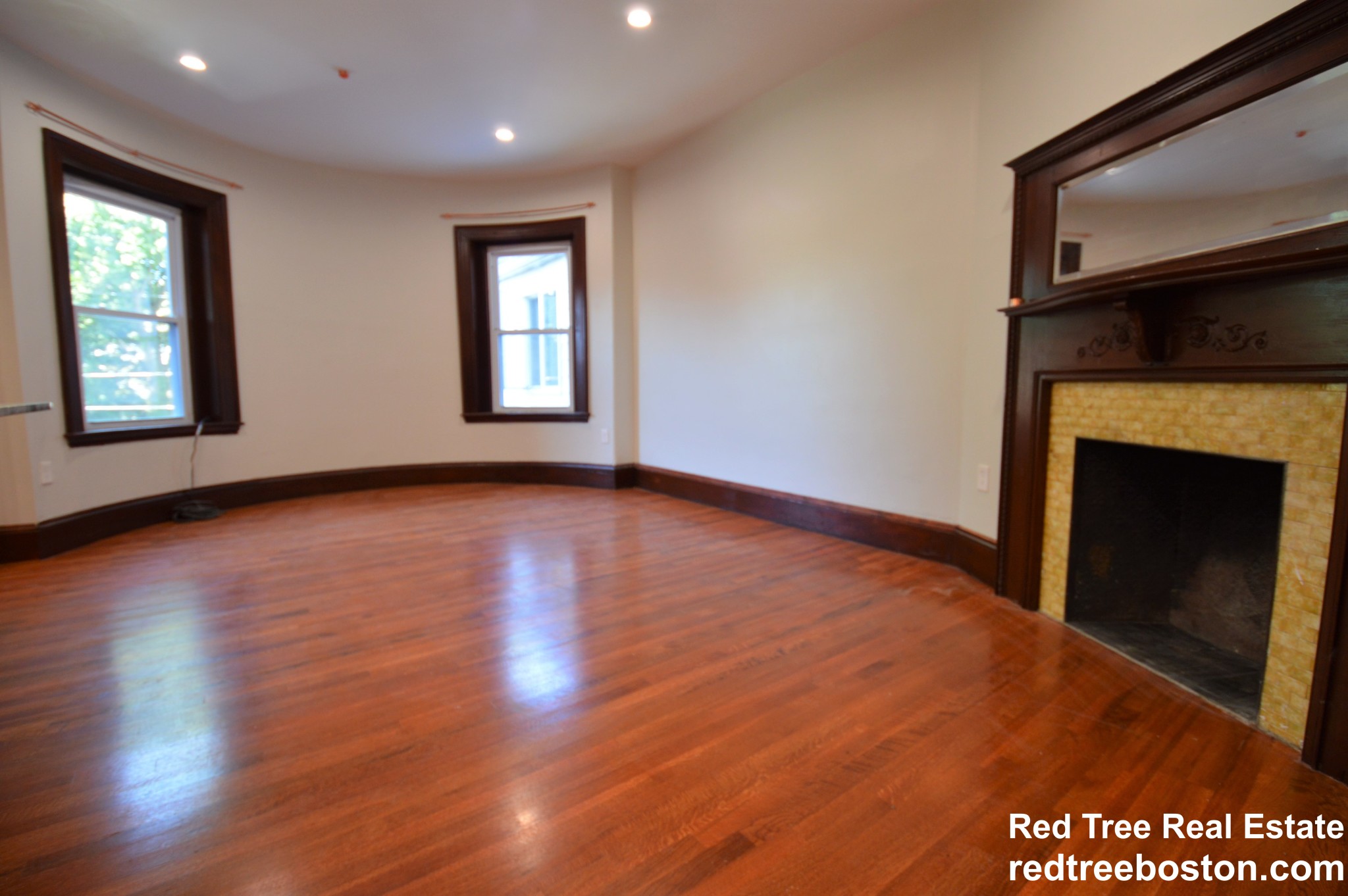 1736 Beacon St, Brookline