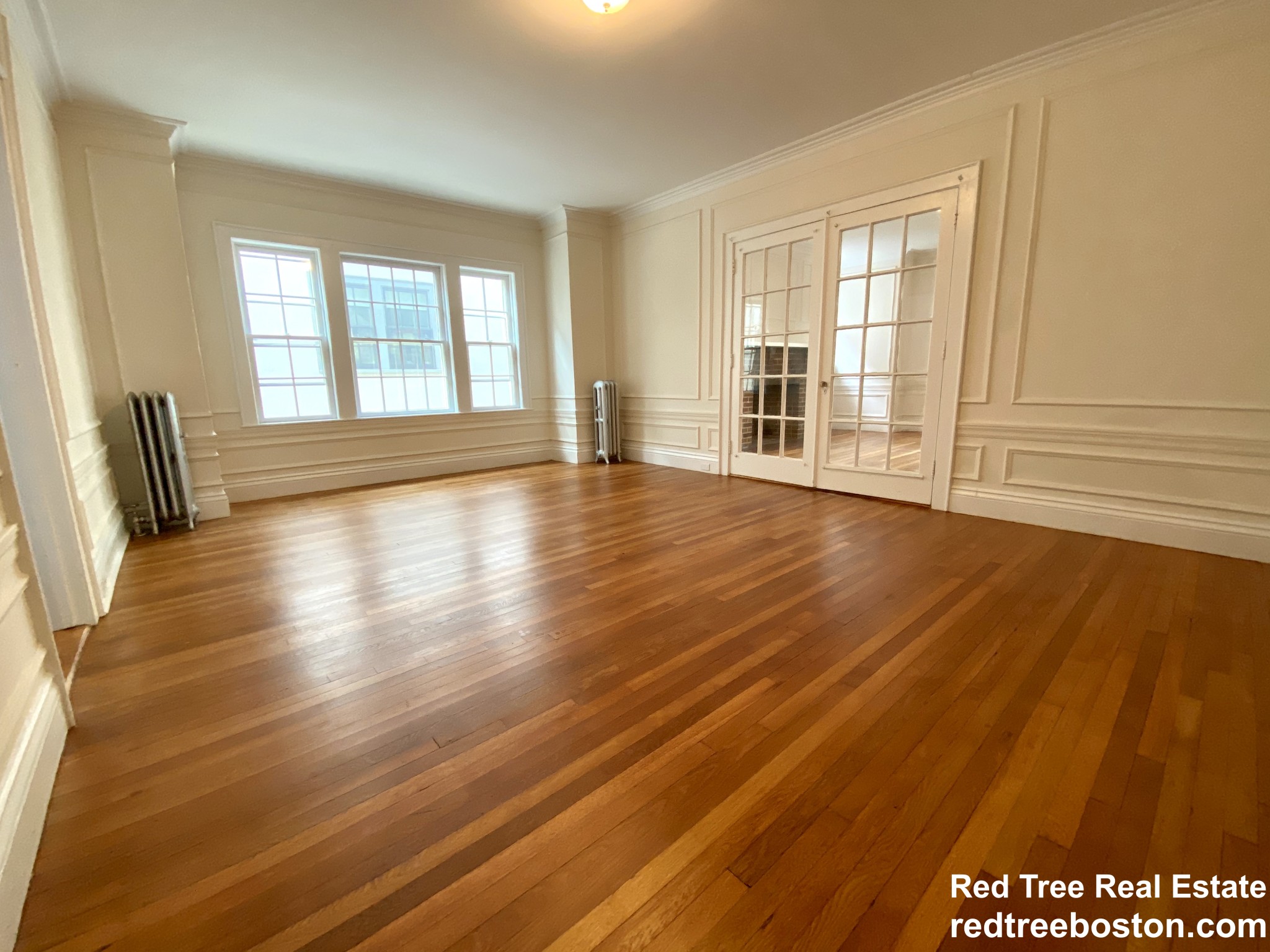 4 bed, 2 bath apartment for rent at 63 Green St Unit 2, Coolidge Corner — photo 6 of 14