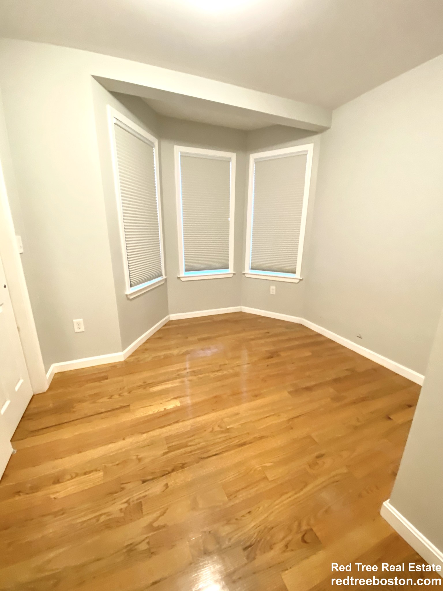 3 bed, 1 bath apartment for rent at 662 Saratoga St Unit 2, East Boston — photo 6 of 7