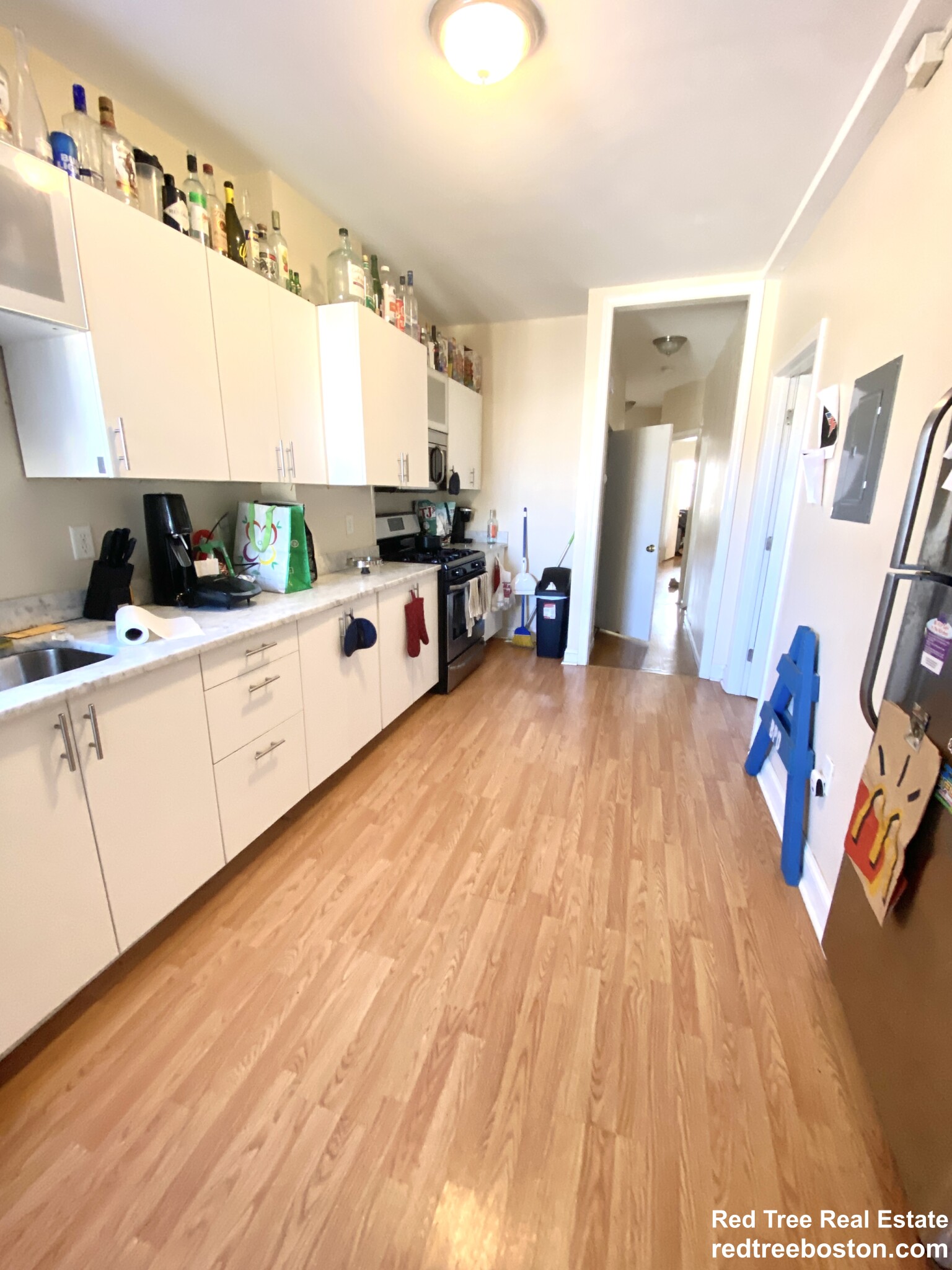 4 bed, 1 bath apartment for rent at 284 Sumner St Unit 3, East Boston — photo 6 of 7