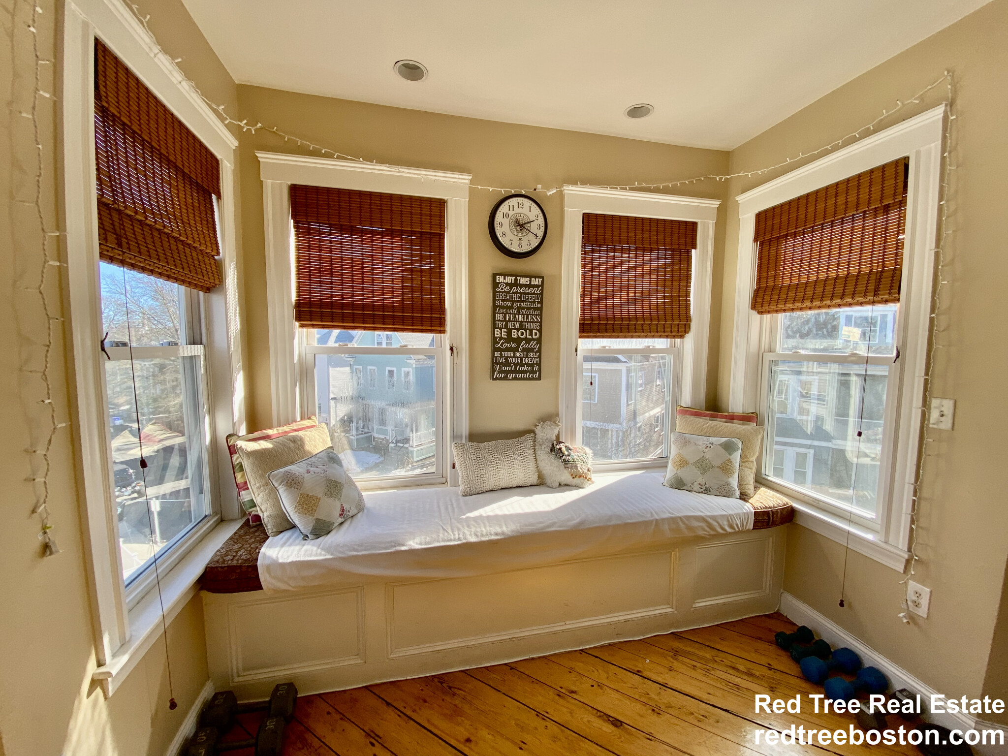 37 Hillside St, Mission Hill