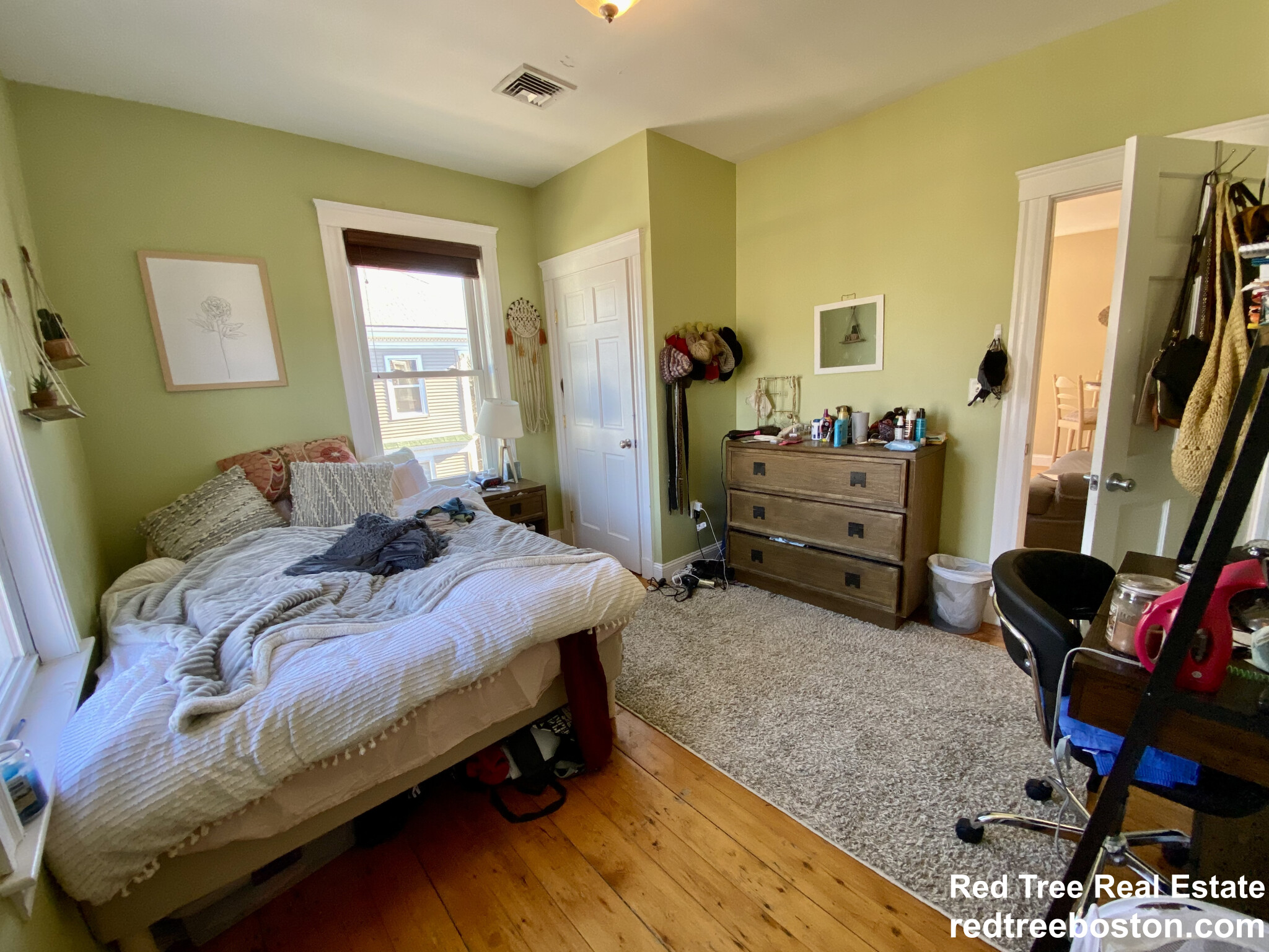 37 Hillside St, Mission Hill