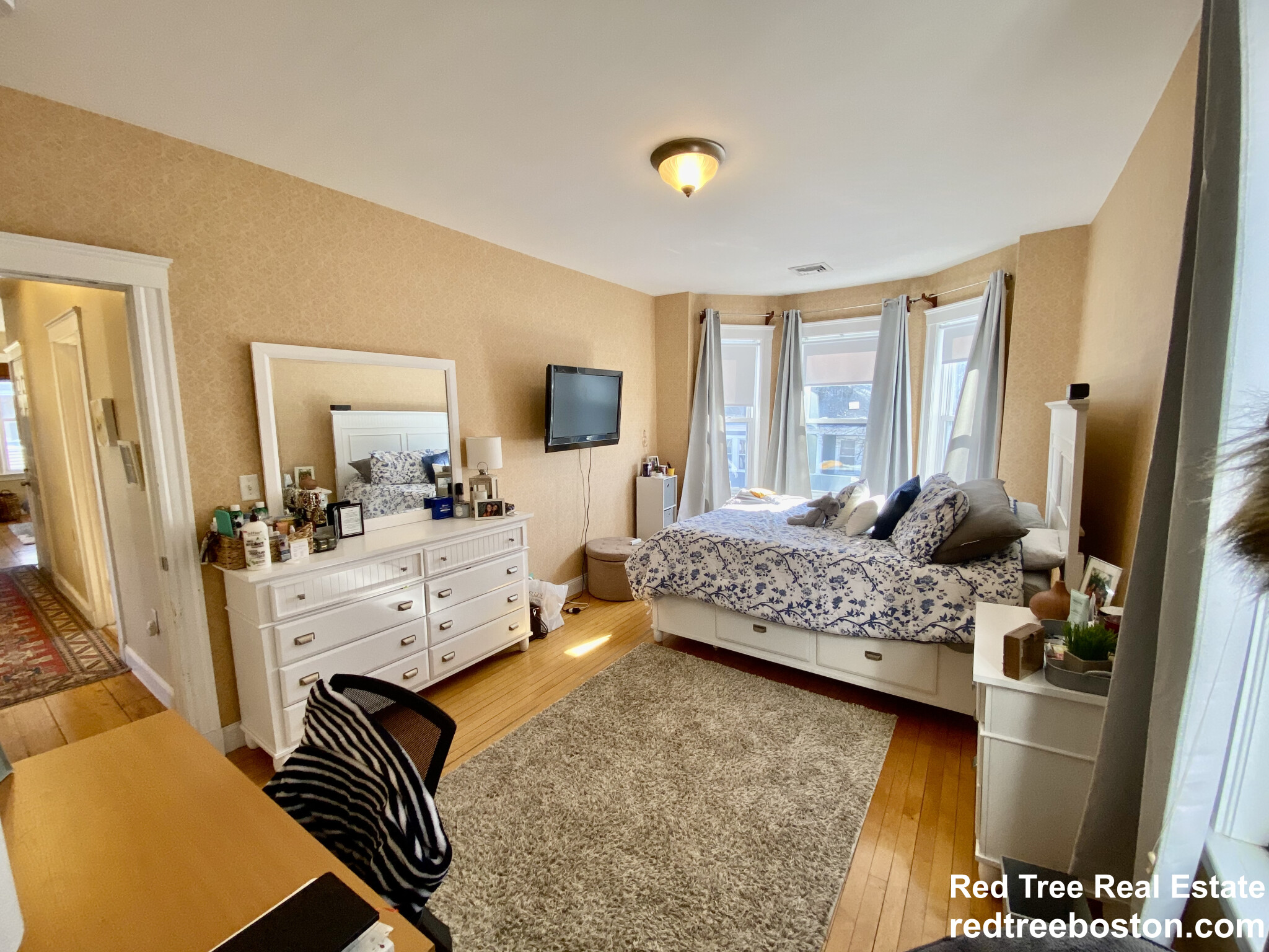 37 Hillside St, Mission Hill