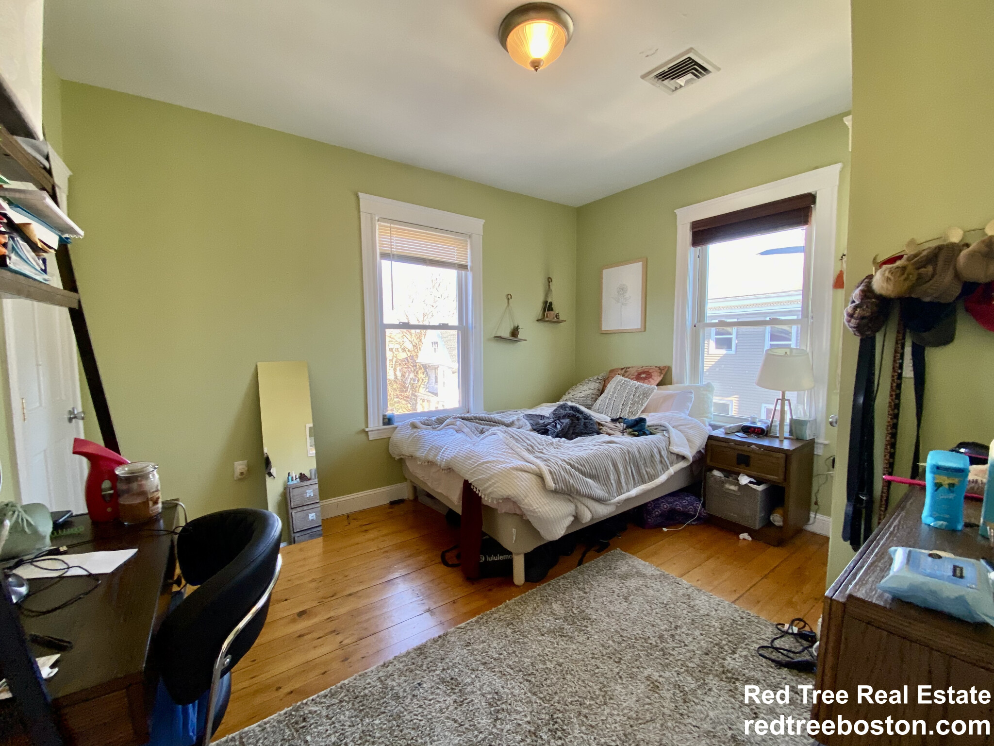 37 Hillside St, Mission Hill