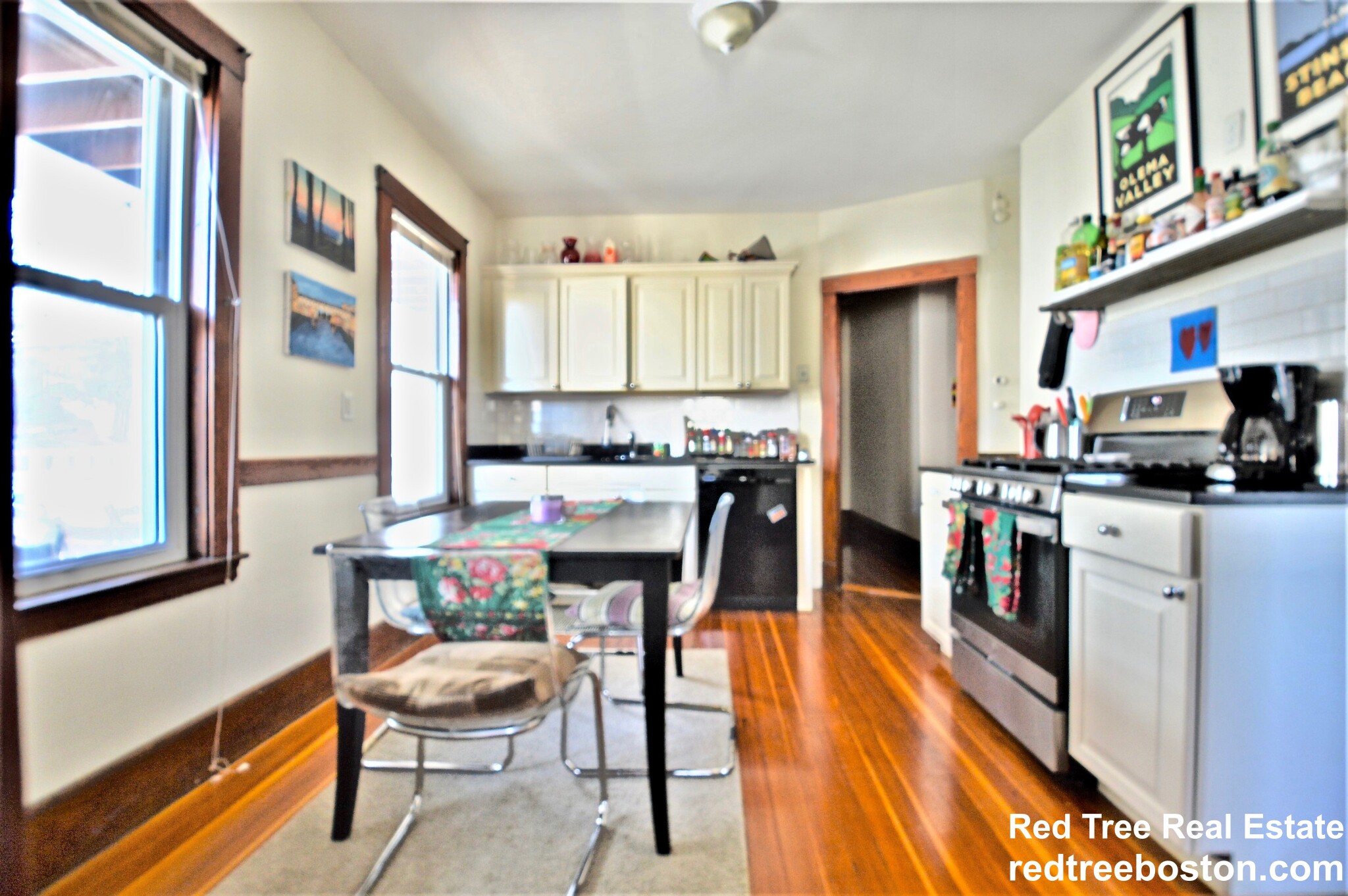 16 Nonantum St, Oak Square