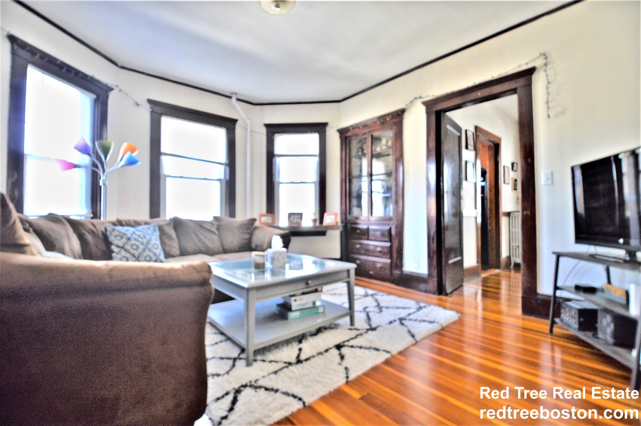 16 Nonantum St, Oak Square