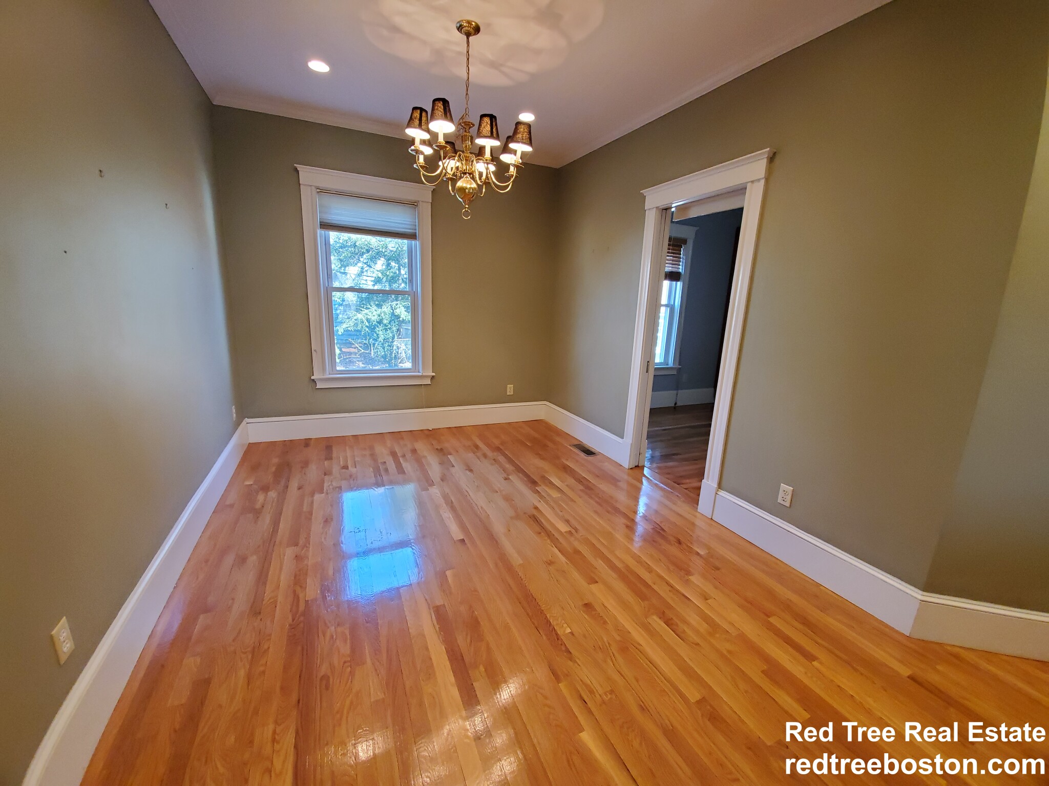 47 Logan Ave, Medford