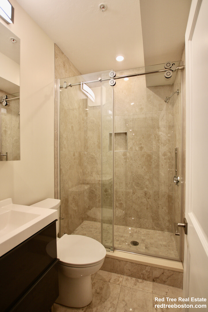 1616 Beacon St, Corey Hill