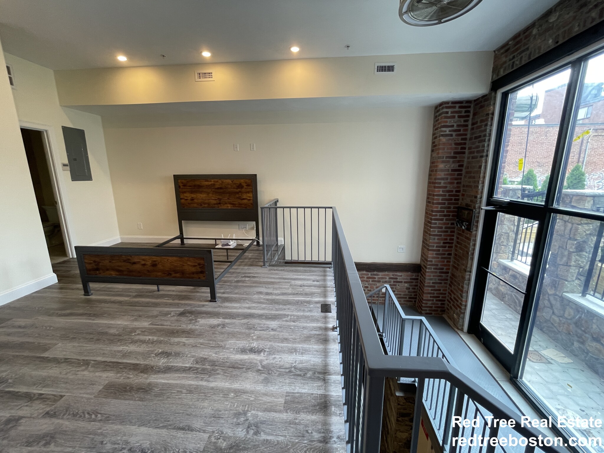 1028 Commonwealth Ave, Boston
