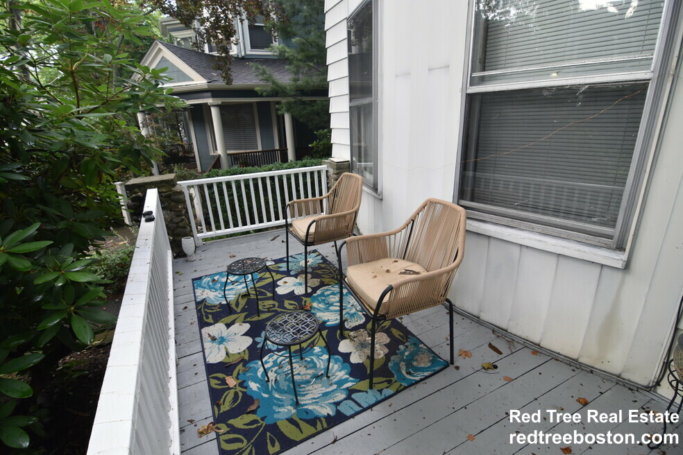 37 Beals St, Coolidge Corner