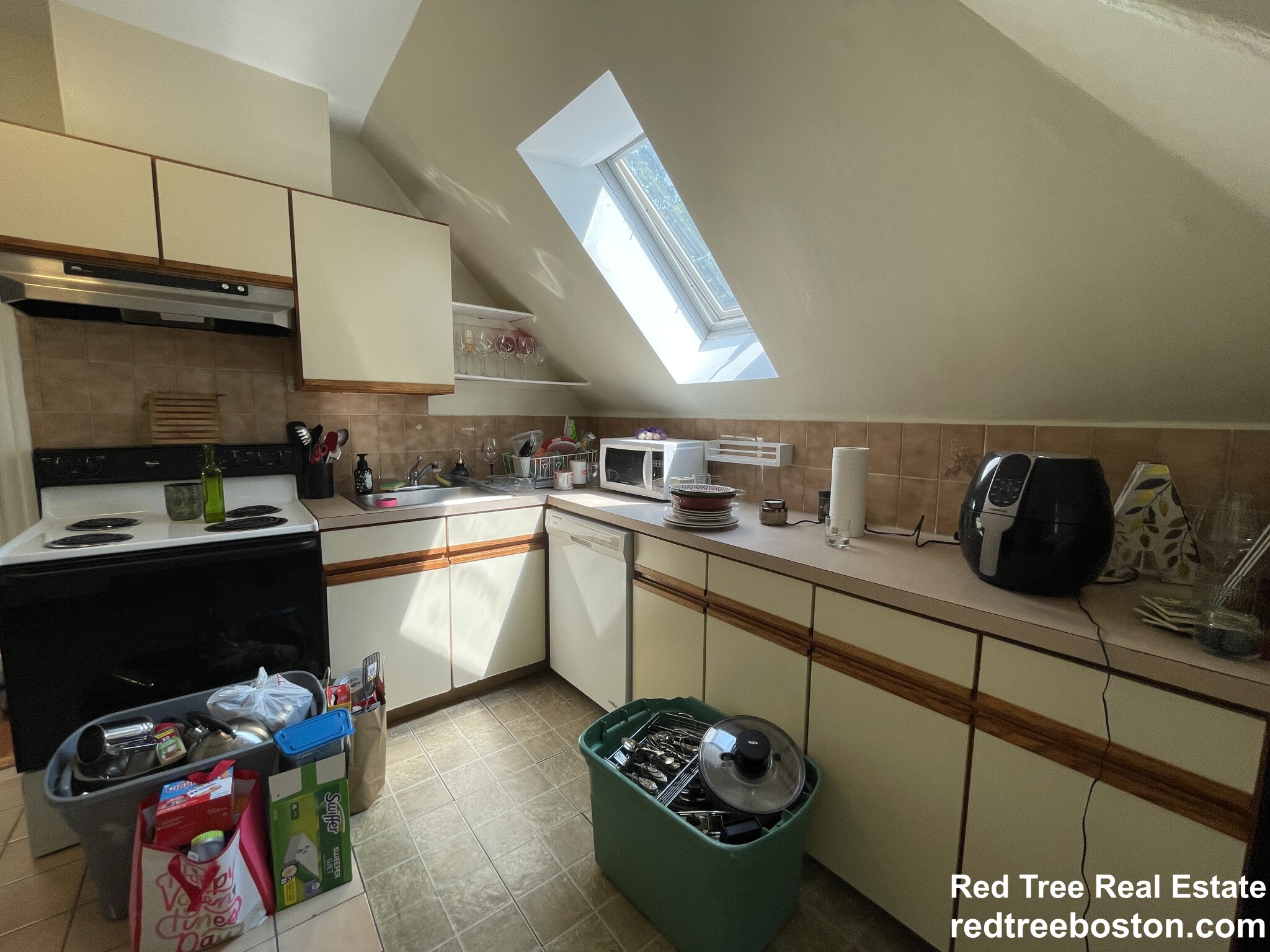 37 Beals St, Coolidge Corner