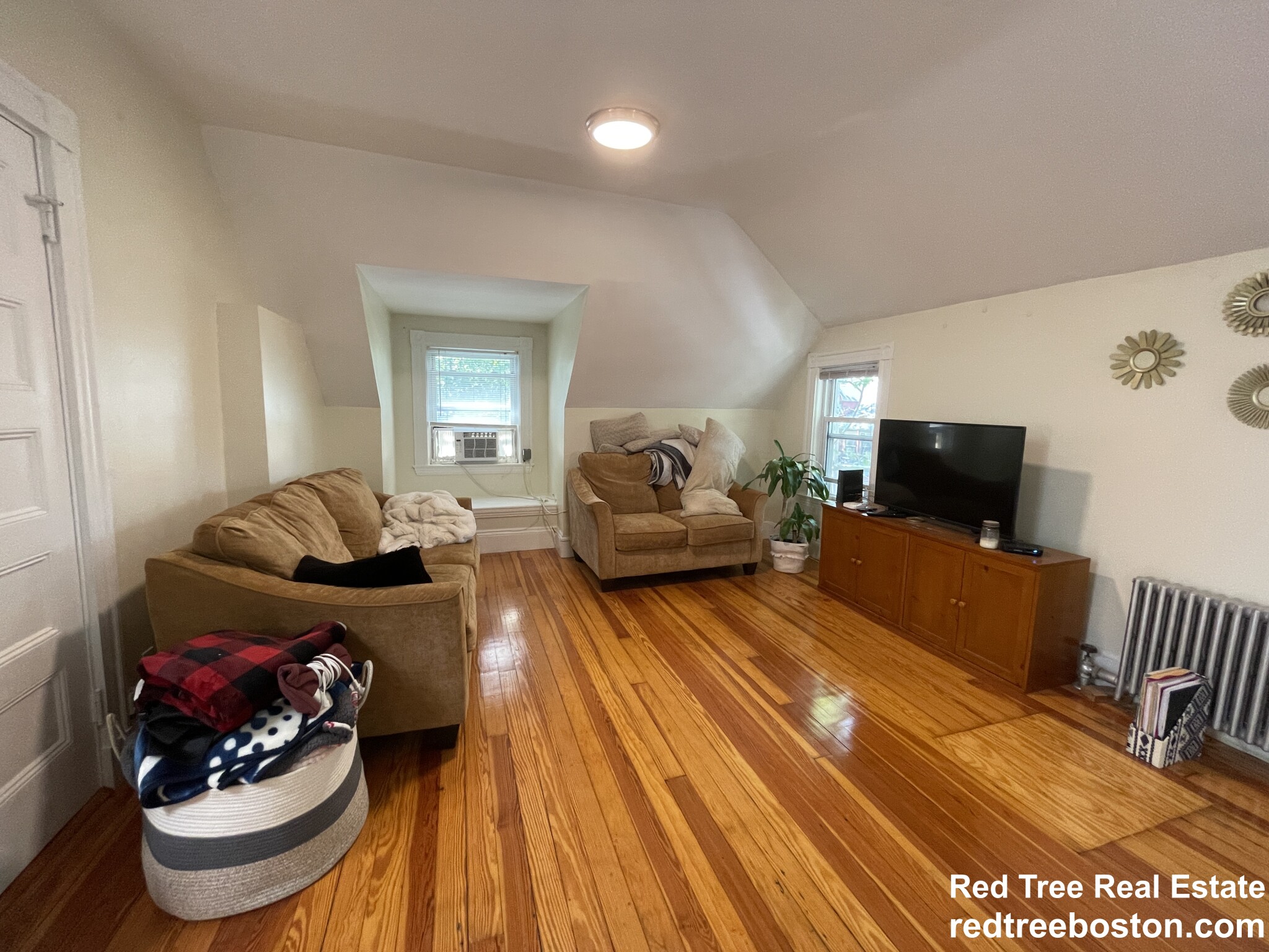 37 Beals St, Coolidge Corner