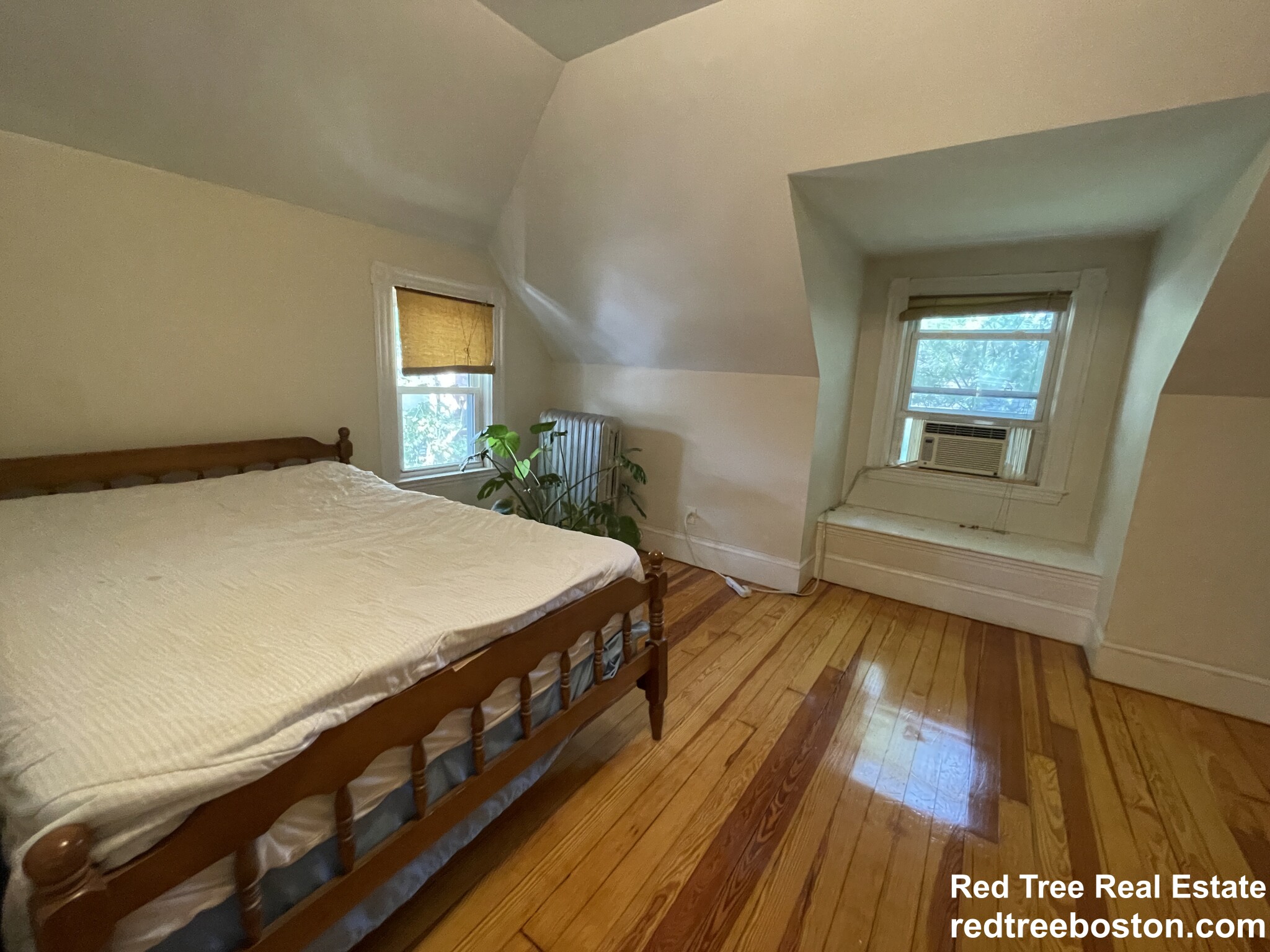 37 Beals St, Coolidge Corner