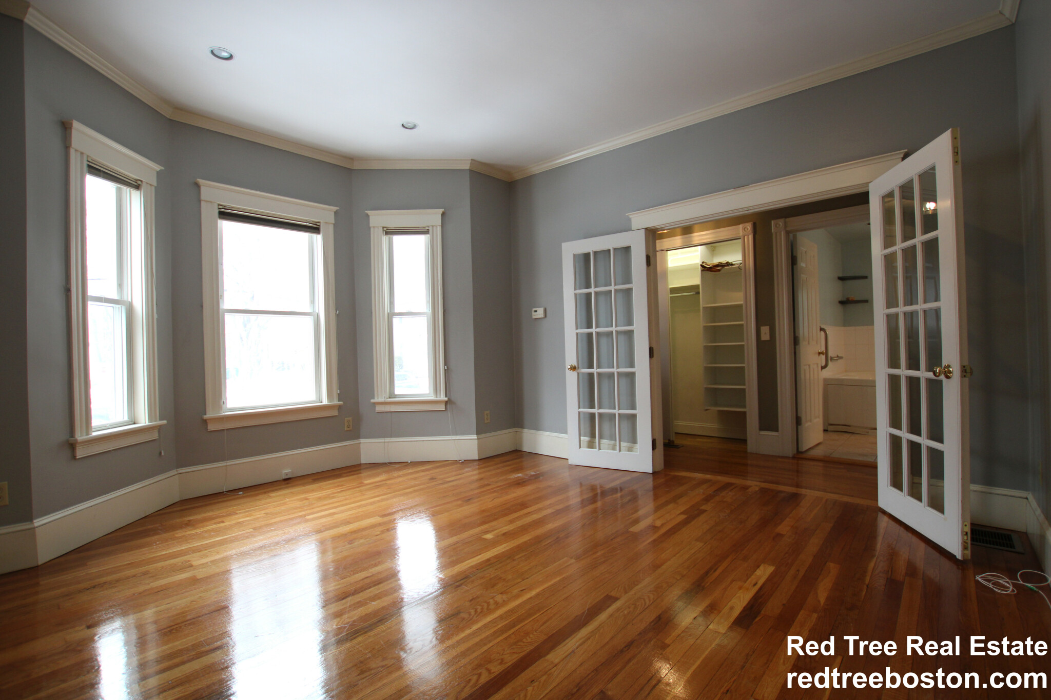 47 Logan Ave, Medford