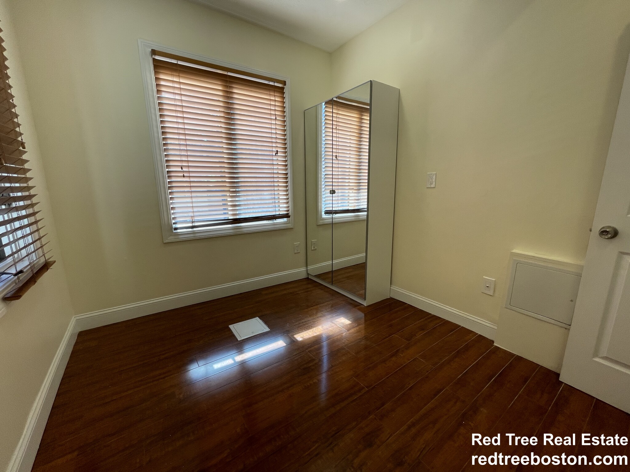 1203 Beacon St, Brookline