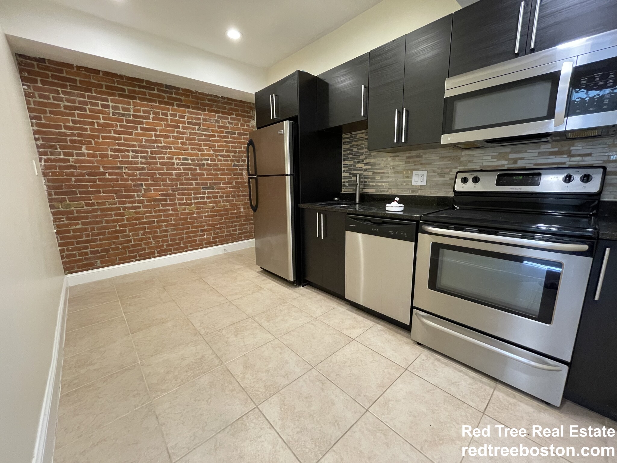 1203 Beacon St, Brookline