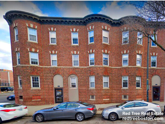 46 South Huntington Ave, Jamaica Plain