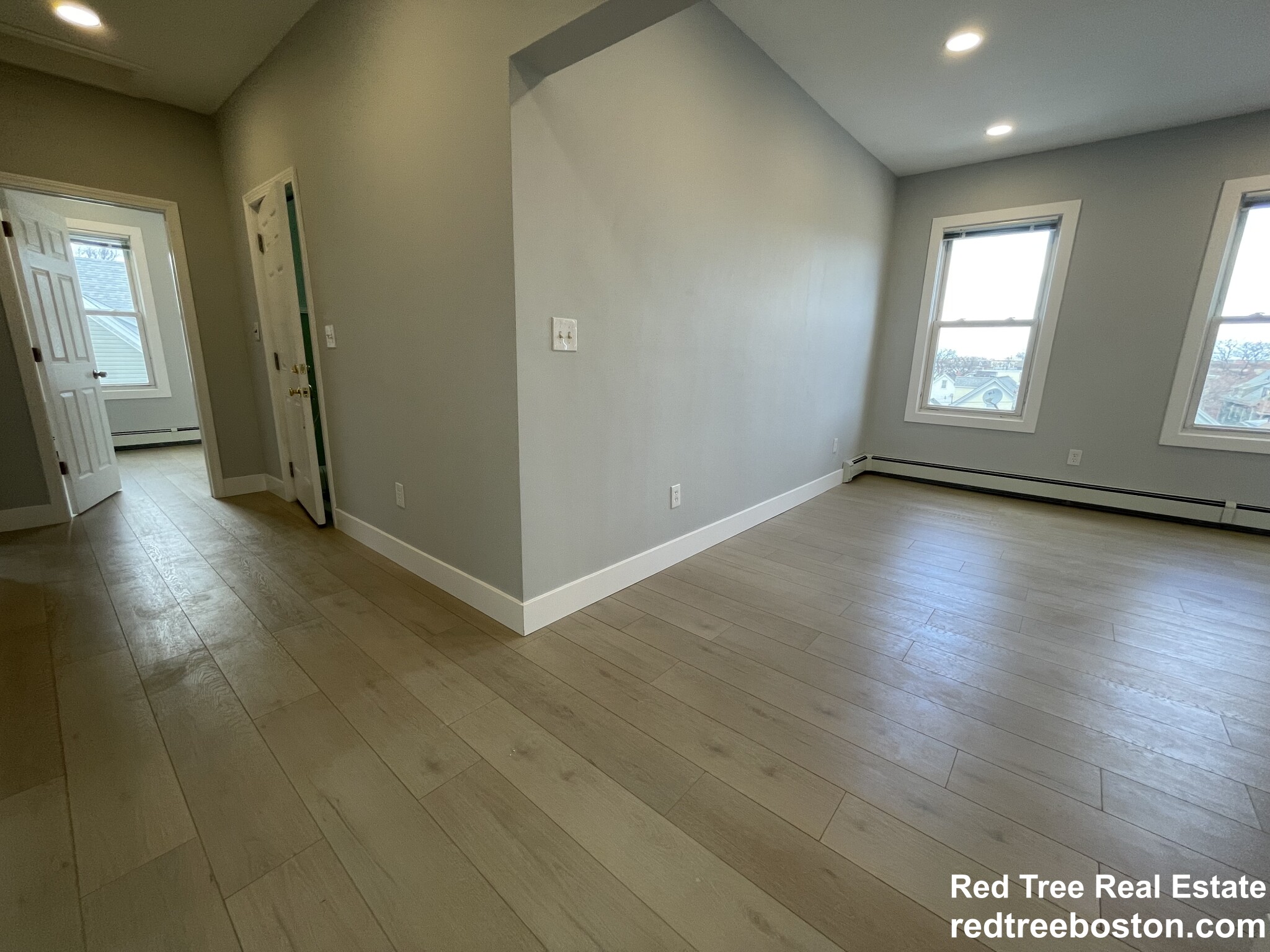 11 Pearl Ter, East Somerville