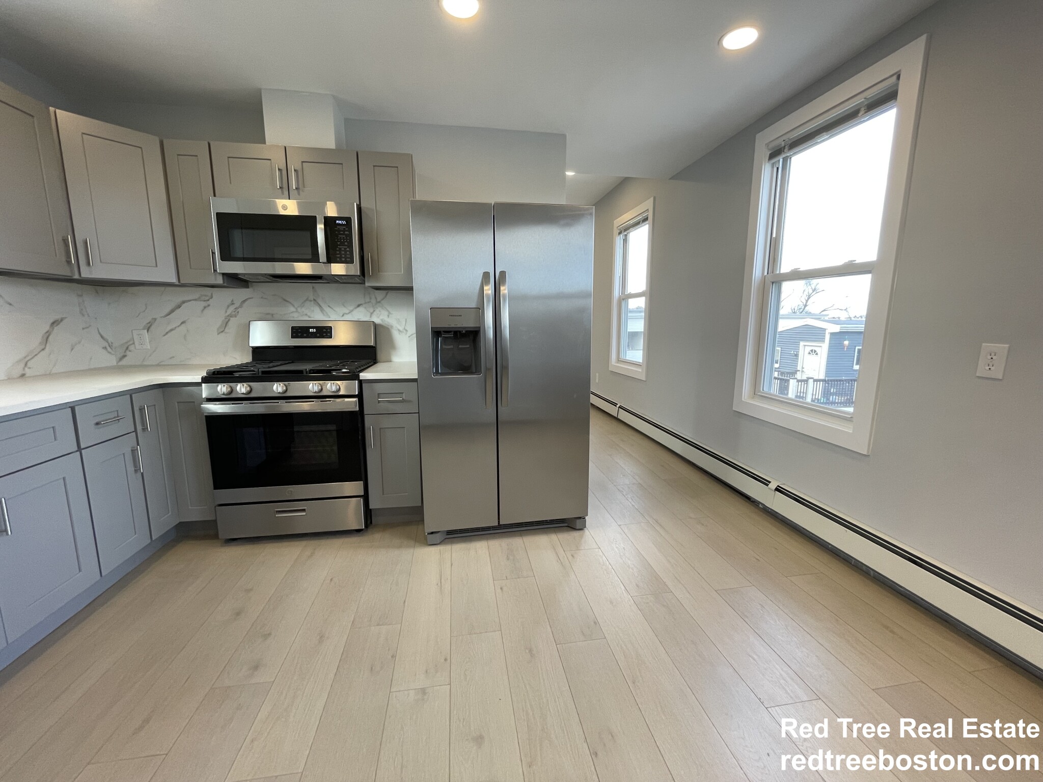 11 Pearl Ter, East Somerville