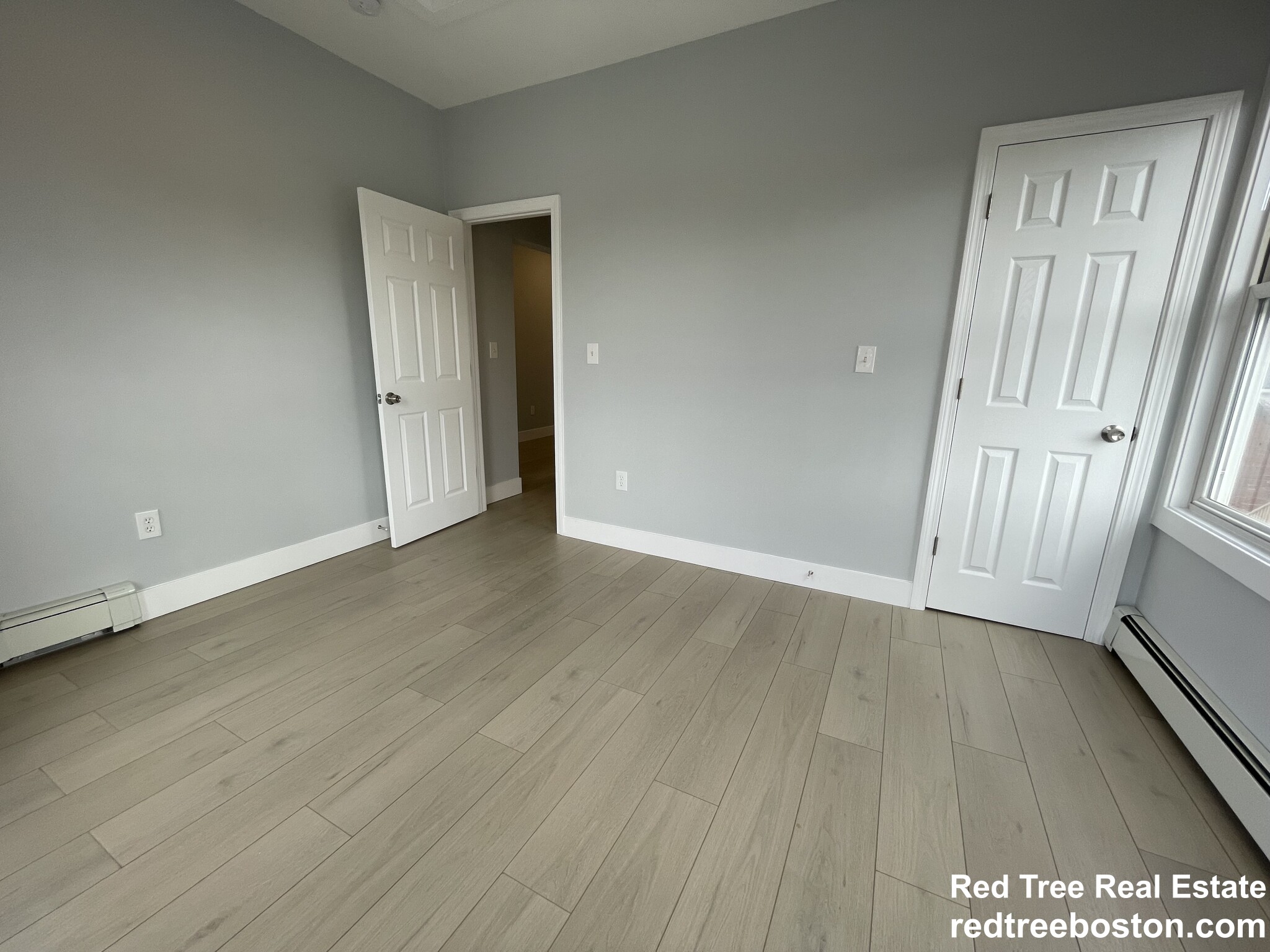 11 Pearl Ter, East Somerville