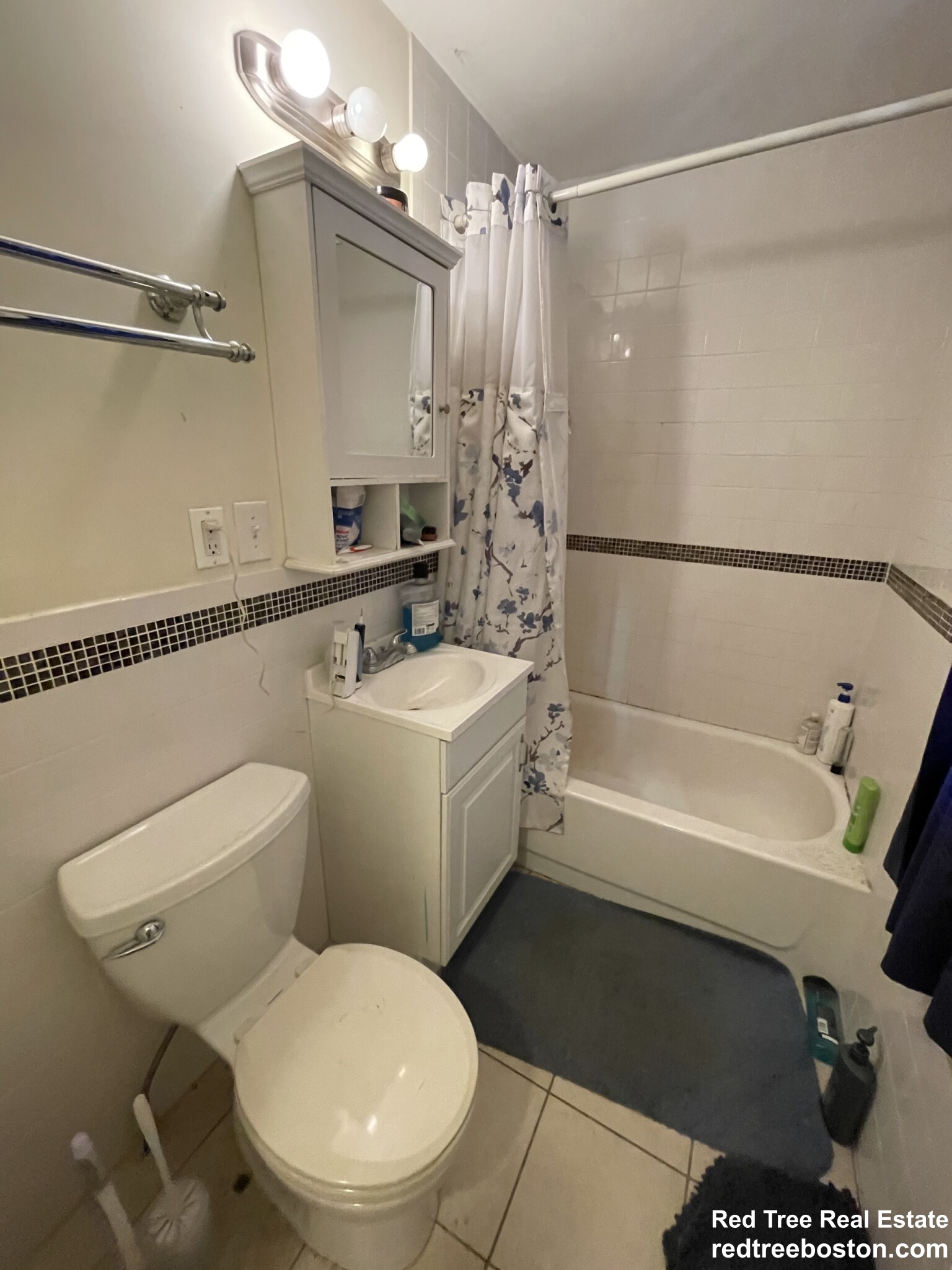 51 Bay State Ave, Powder House Square