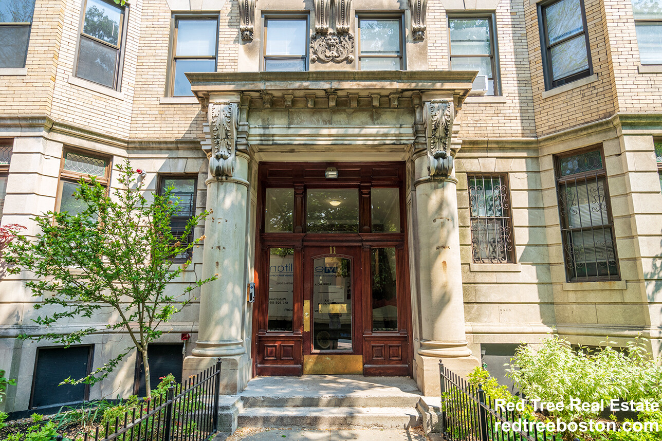 11 Queensberry St, Fenway