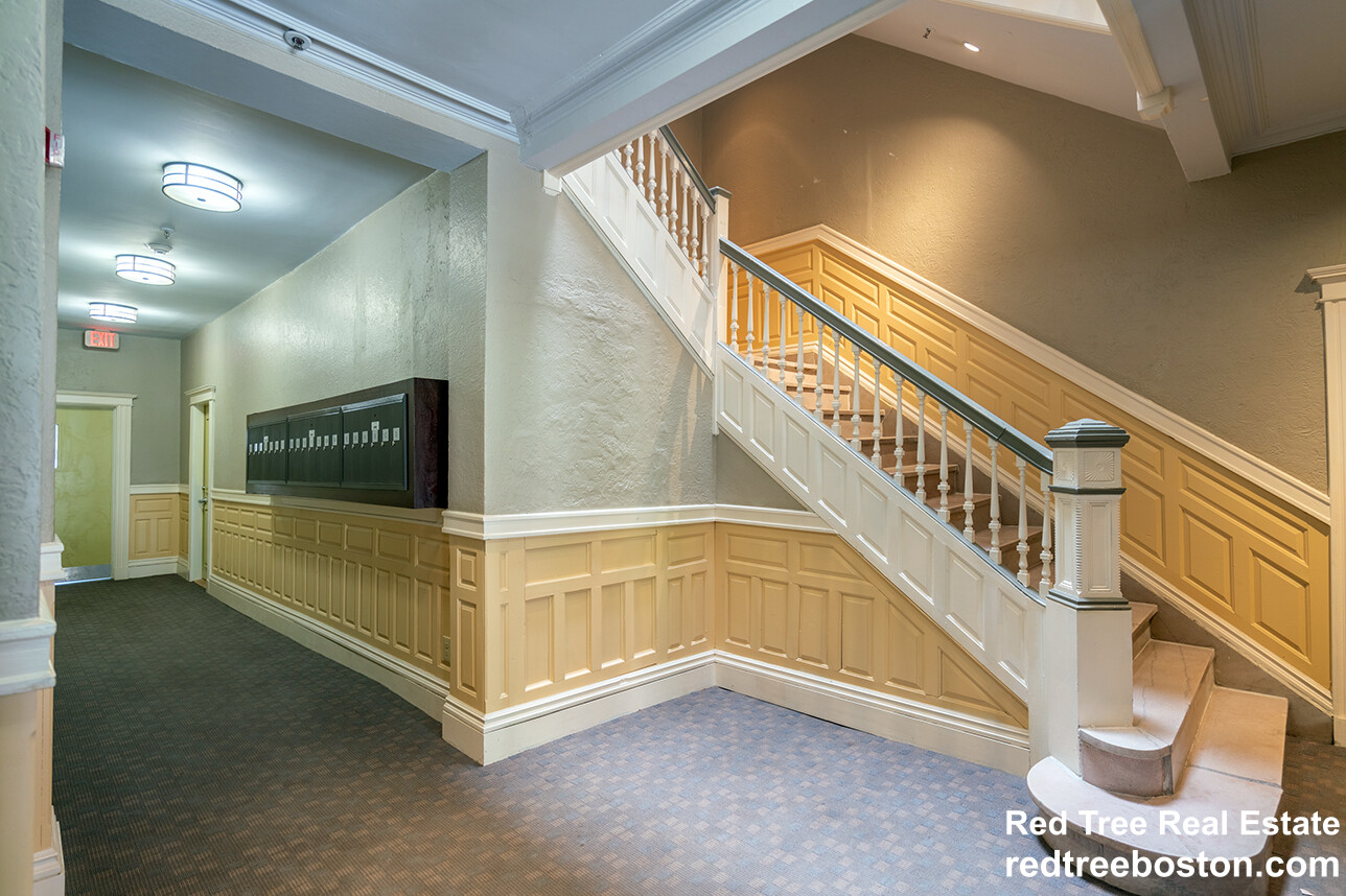 112 Jersey St, Fenway