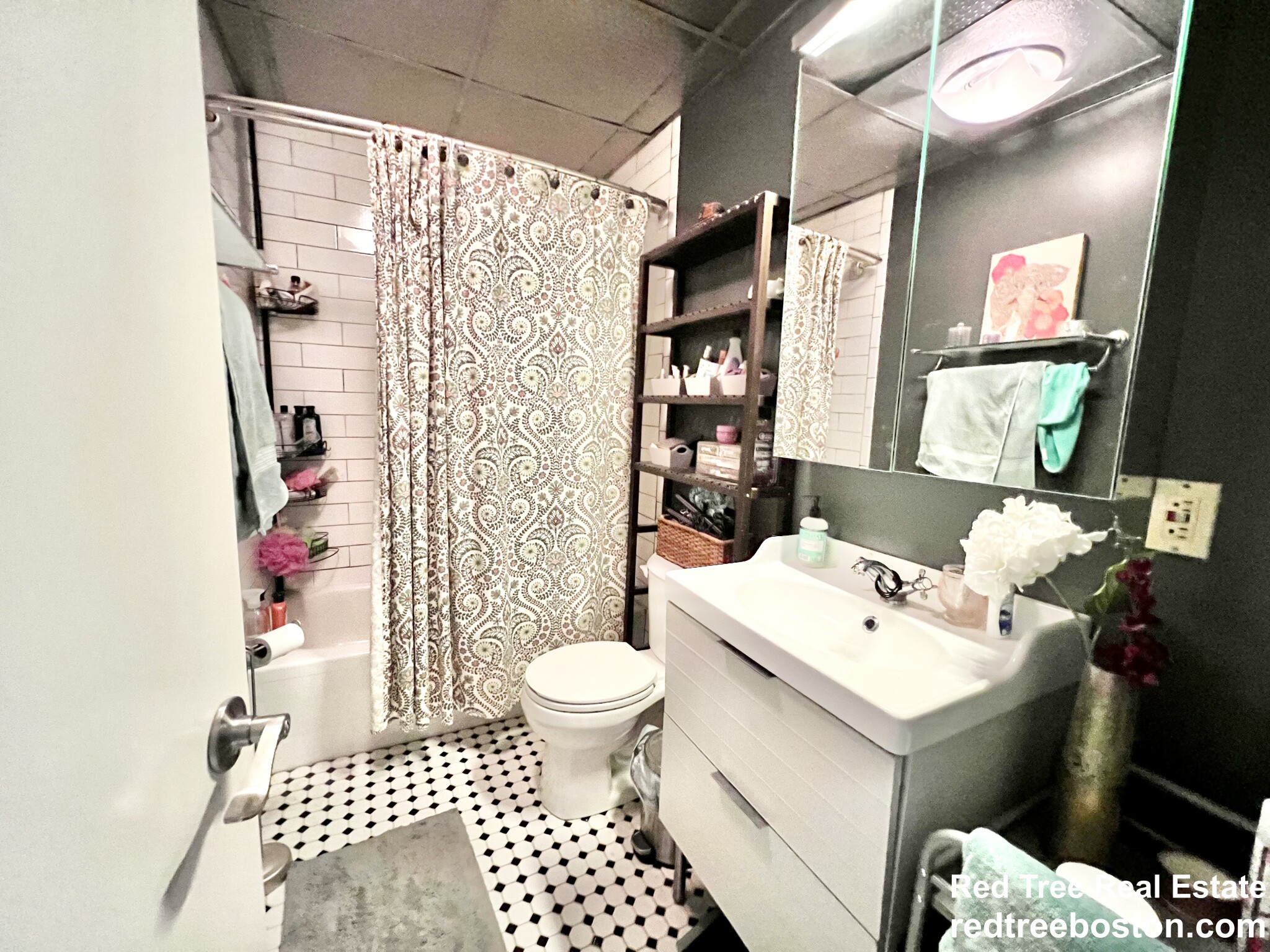 525 East 3rd St, South Boston