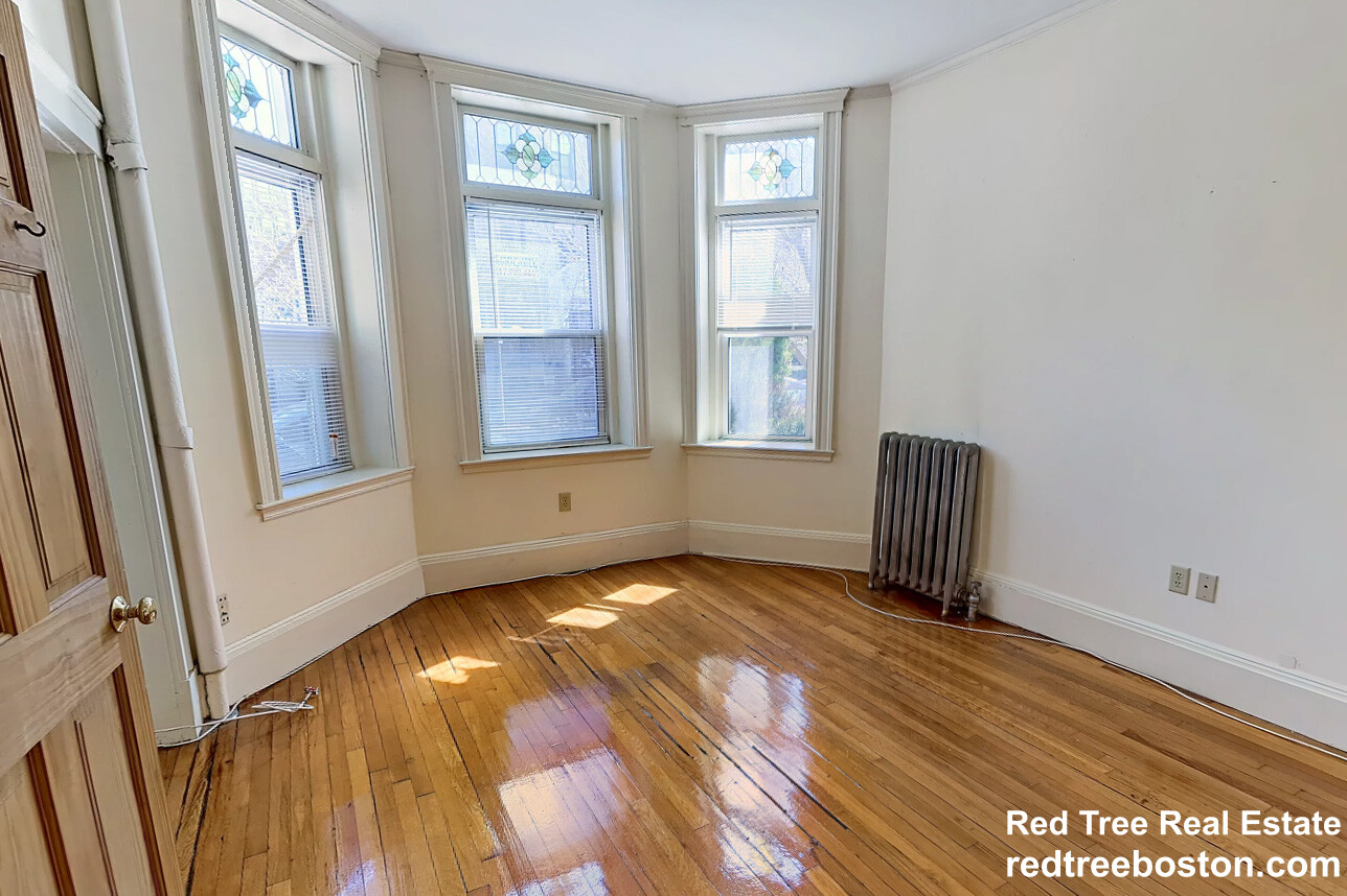 51 Queensberry St, Fenway