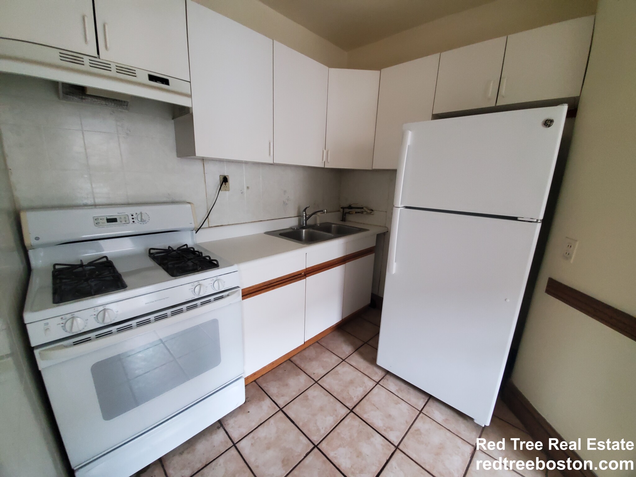 240 Kelton St, Allston