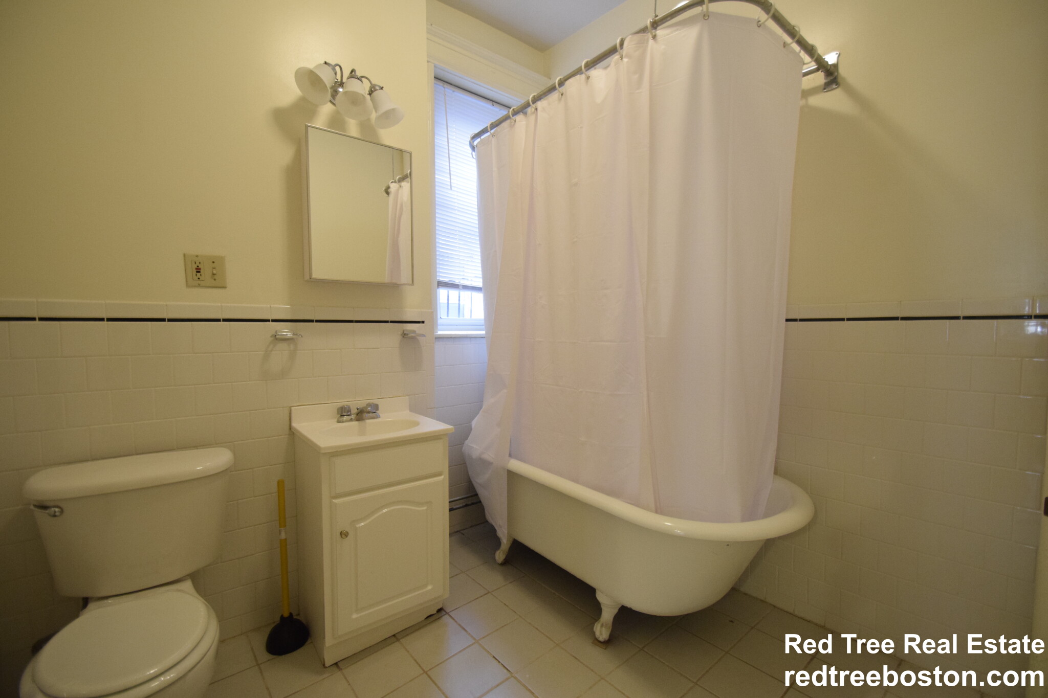 24 Queensberry St, Fenway