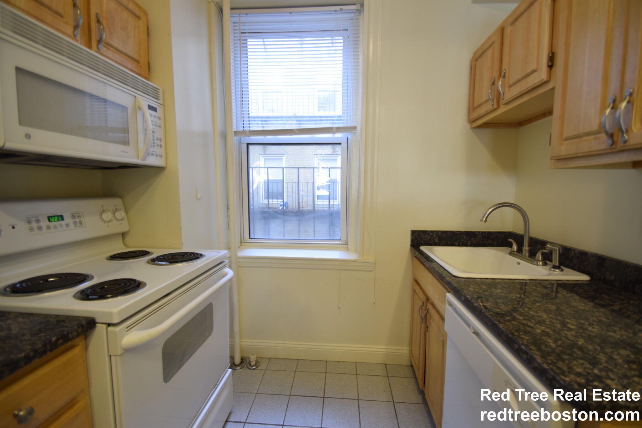 24 Queensberry St, Fenway