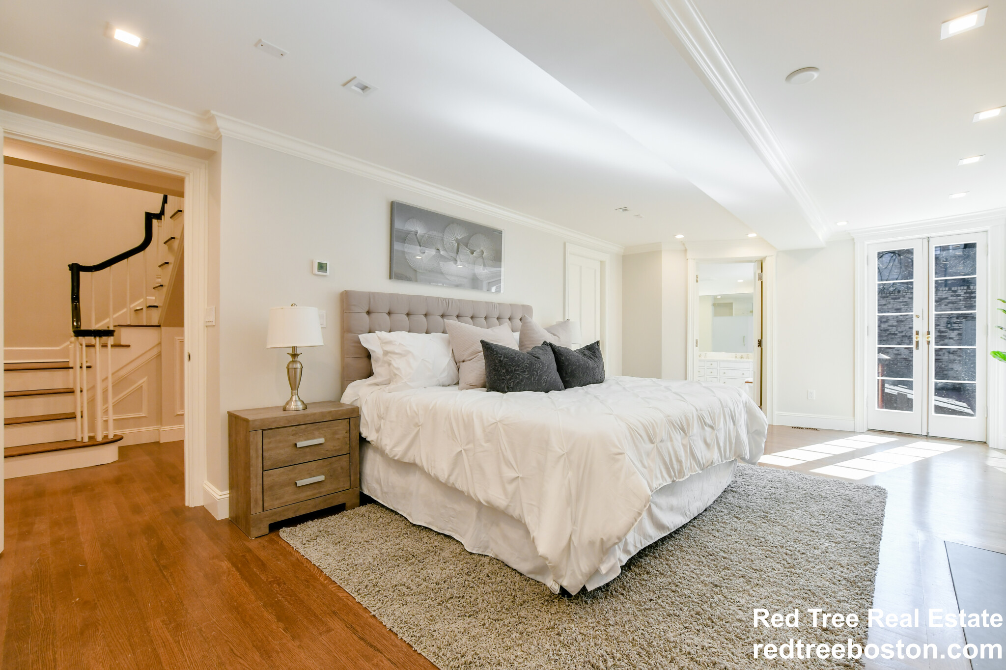 20 Chestnut St, Beacon Hill