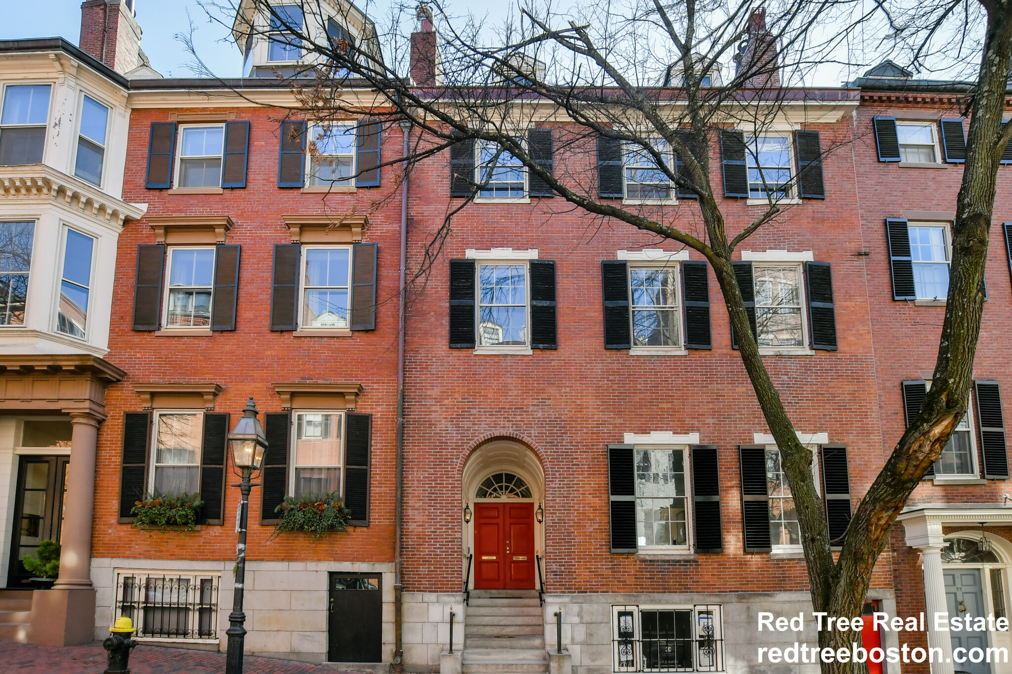 20 Chestnut St, Beacon Hill